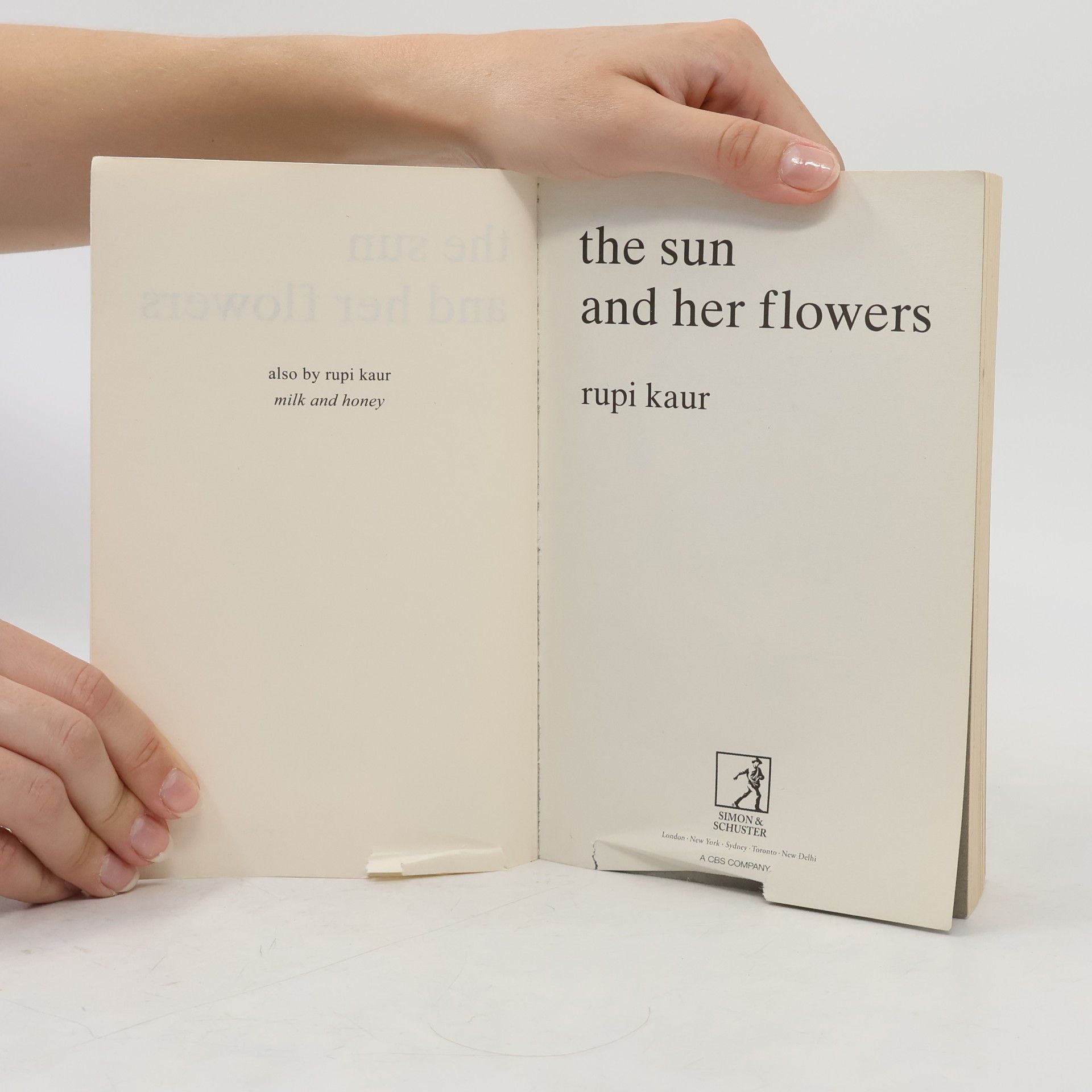 Rupi Kaur The Sun And Her Flowers