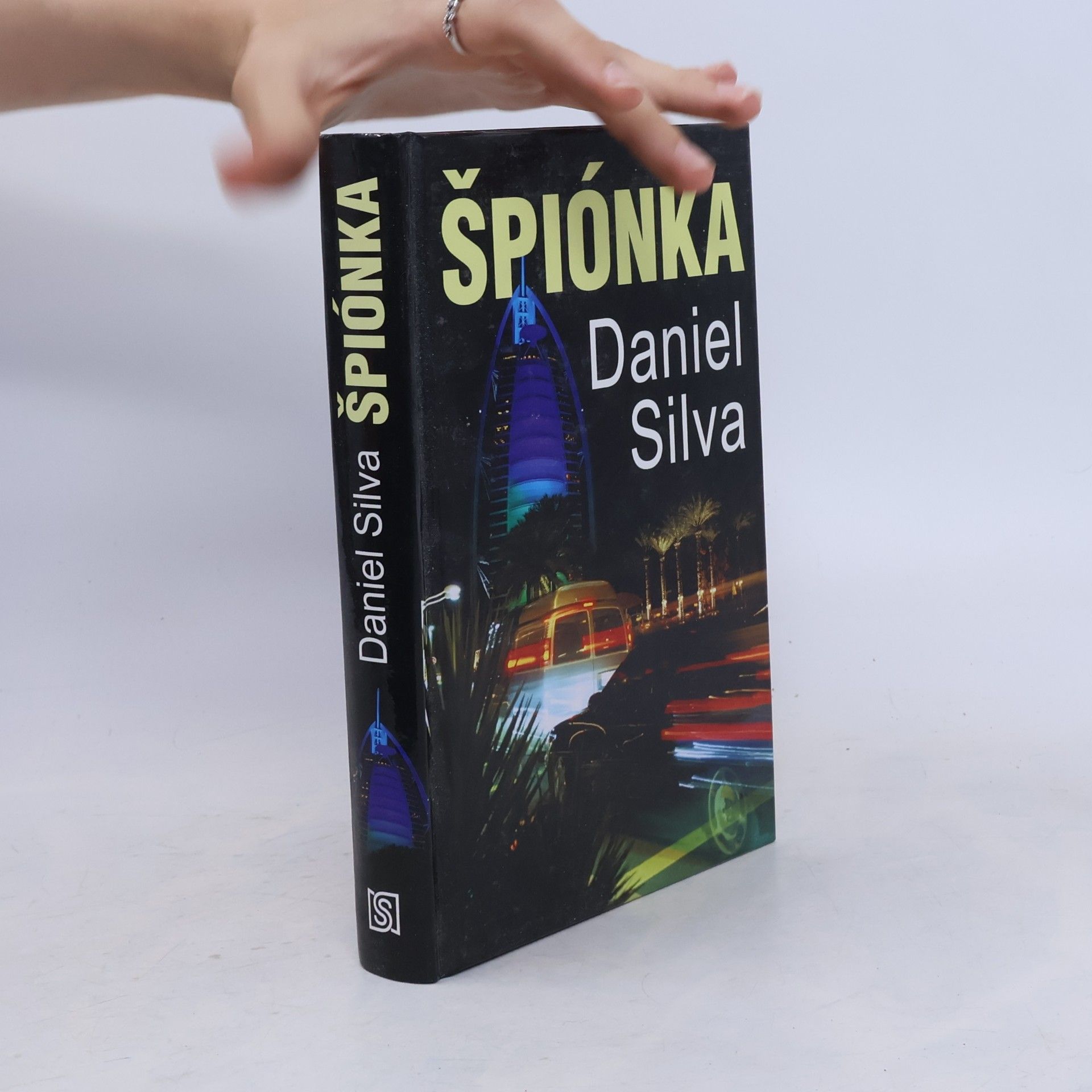 Daniel Silva Špiónka