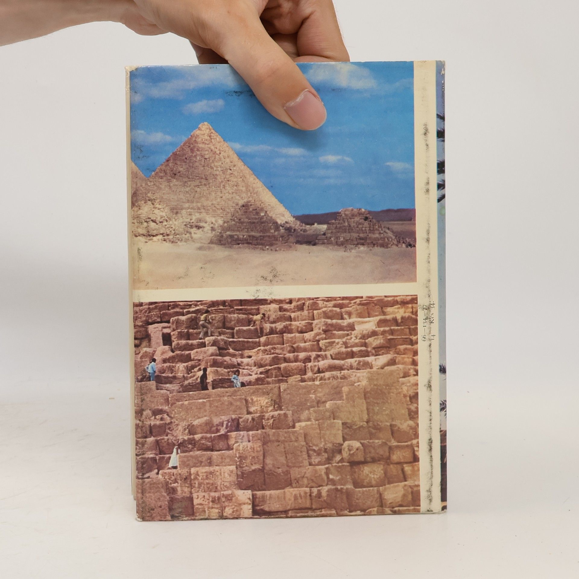 Vojtech Zamarovský Ich veličenstvá pyramídy