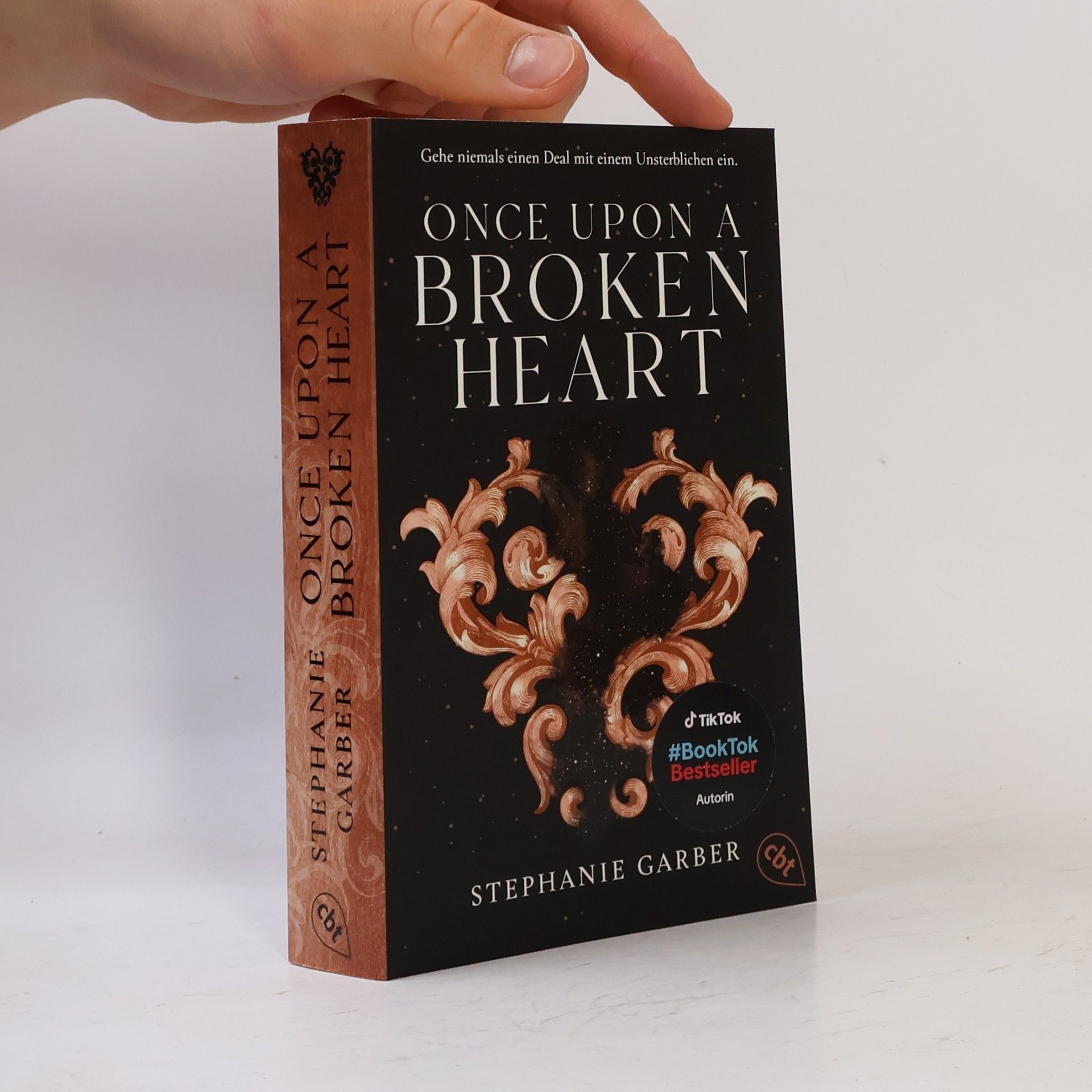 Stephanie Garber Once Upon a Broken Heart