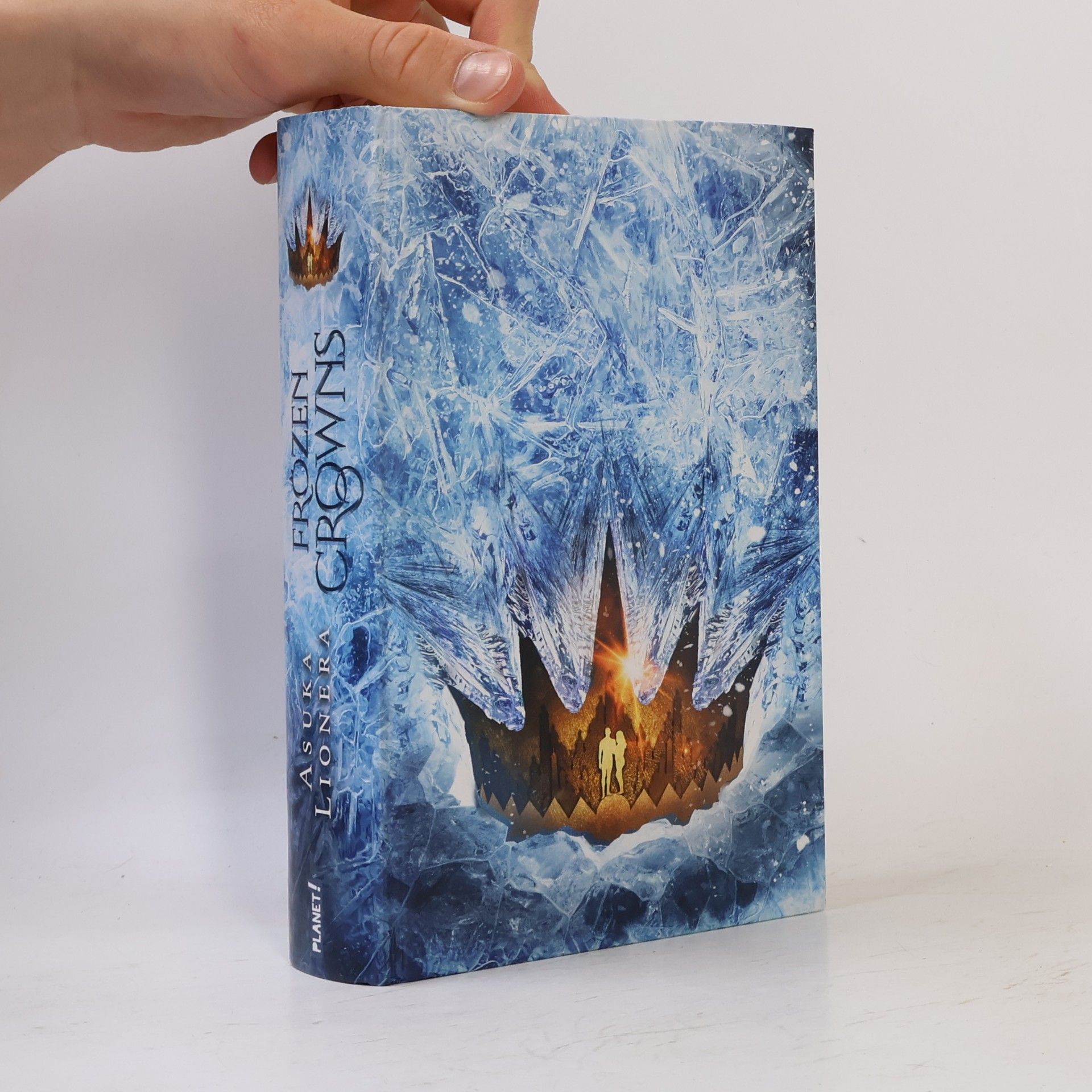 Asuka Lionera Frozen Crowns 1: Ein Kuss aus Eis und Schnee
