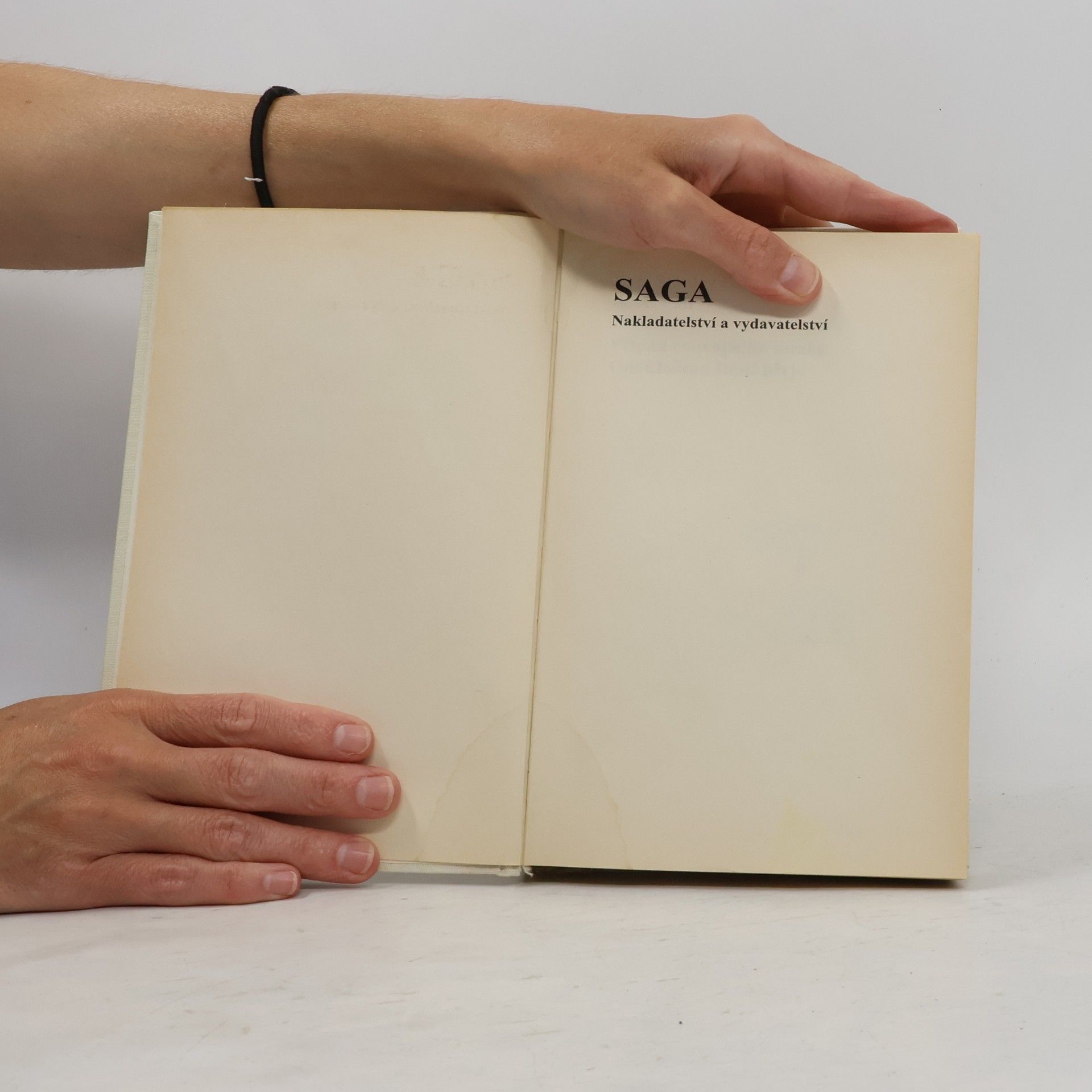 Erle Stanley Gardner Případ couvajícího mezka / Odvážnému štěstí přeje