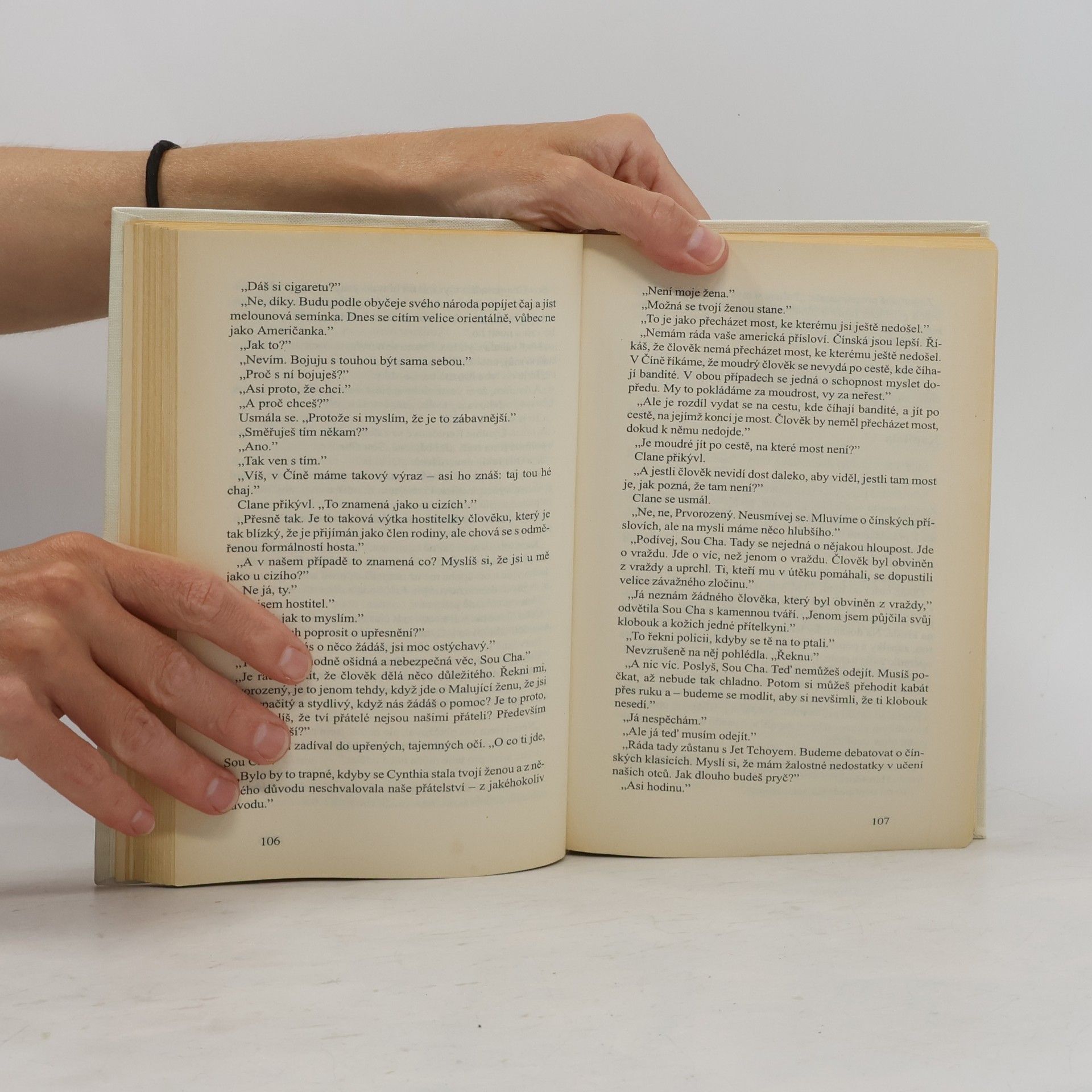 Erle Stanley Gardner Případ couvajícího mezka / Odvážnému štěstí přeje