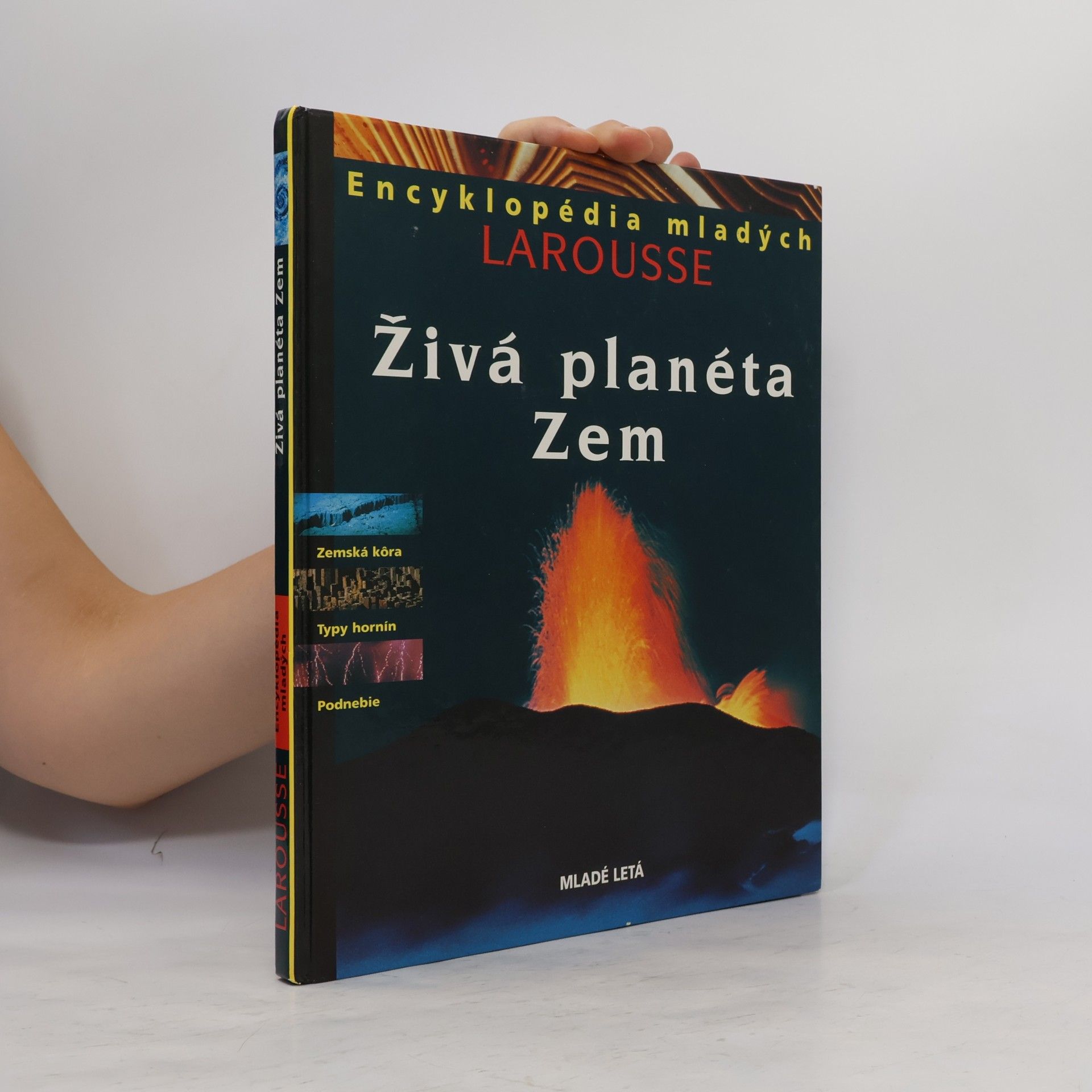 AA.VV. Živá planéta Zem
