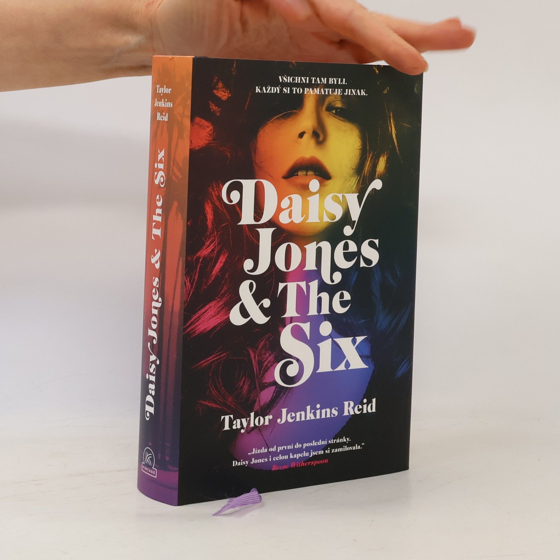 Taylor Jenkins Reid Daisy Jones & The Six