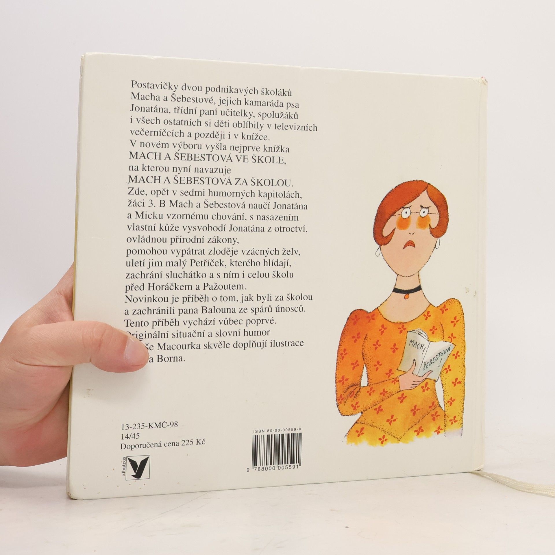 Miloš Macourek Mach a Šebestová za školou