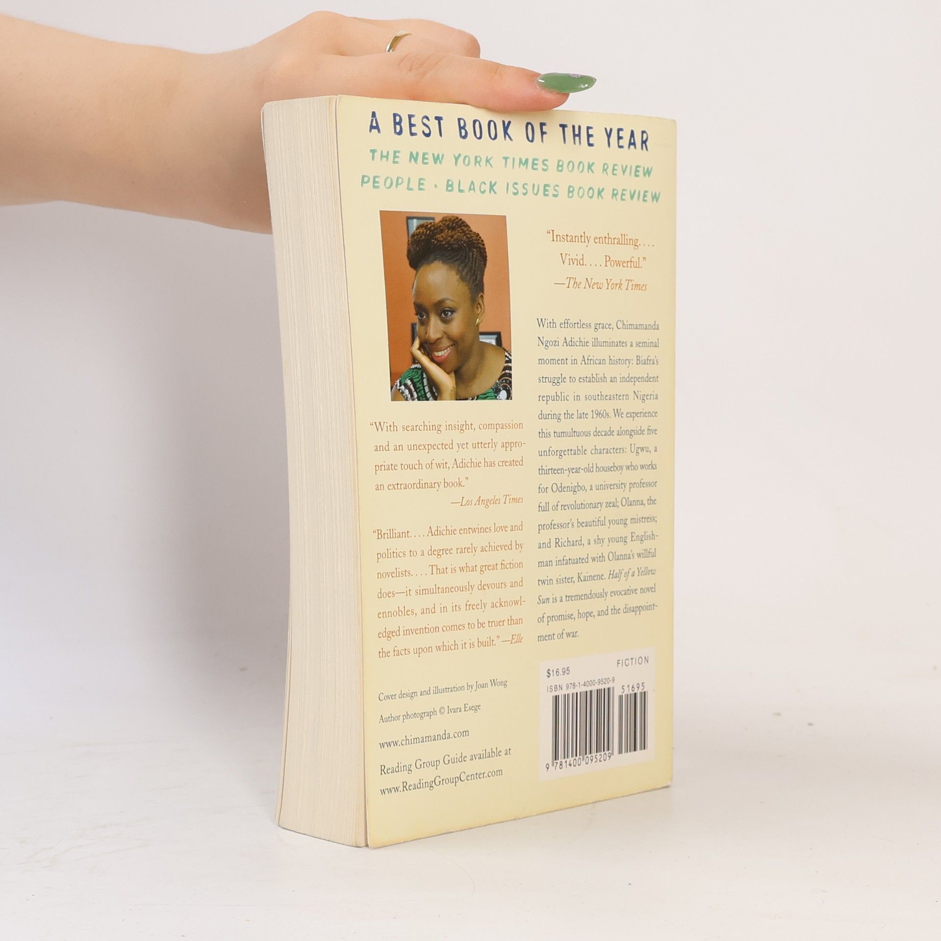 Chimamanda Ngozi Adichie Half of a Yellow Sun