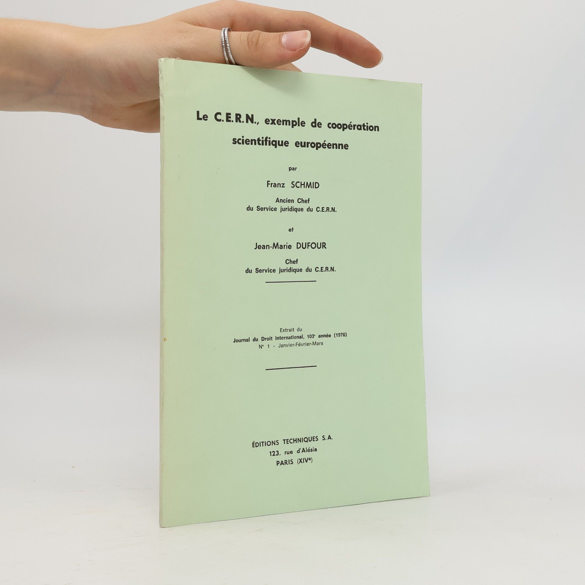 Le C.E.R.N., exemple de coopération scientifique européenne