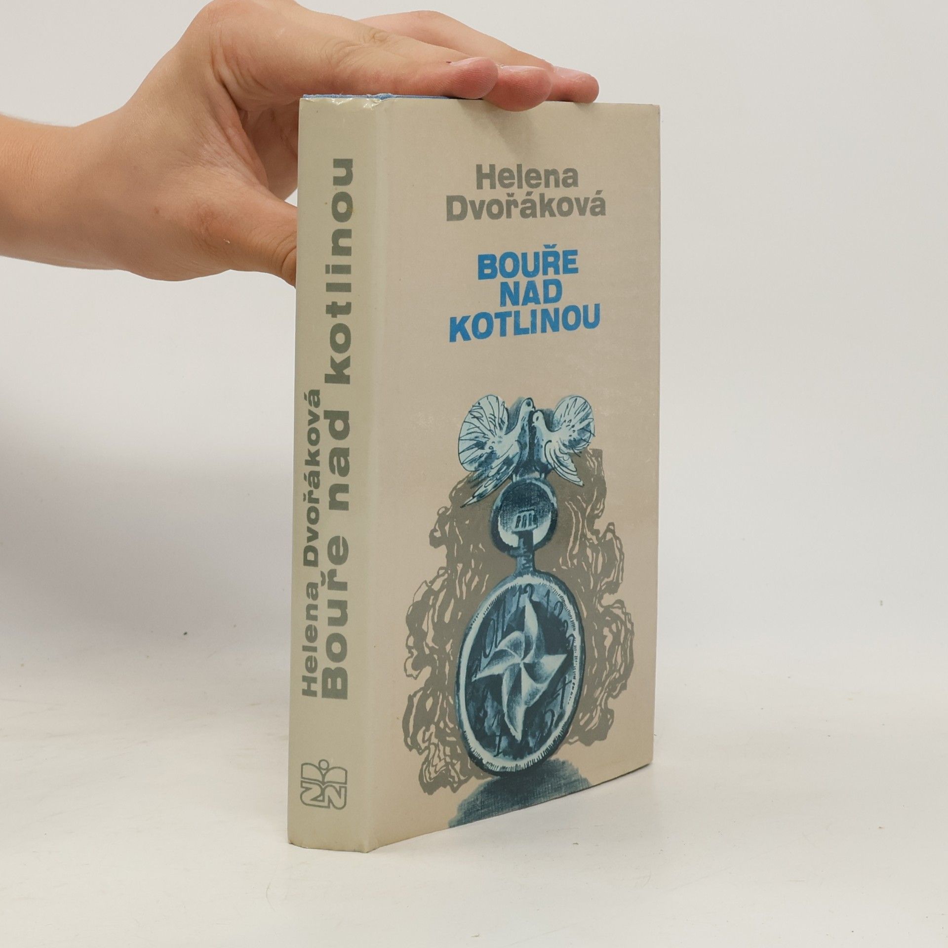 Helena Dvořáková Bouře nad kotlinou