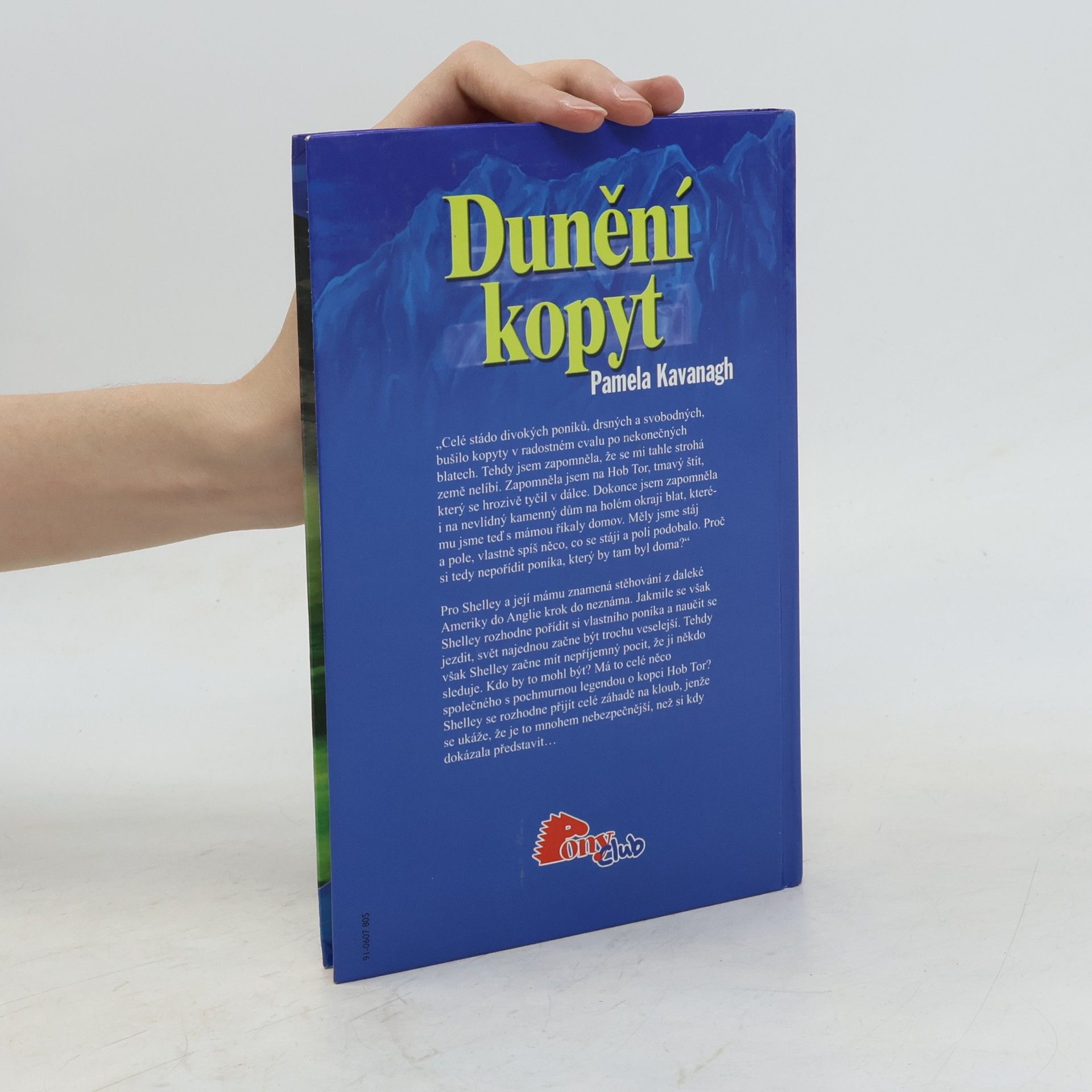 Pamela Kavanagh Dunění kopyt