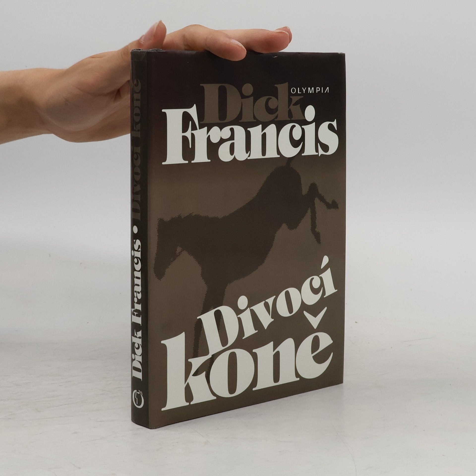 Dick Francis Divocí koně