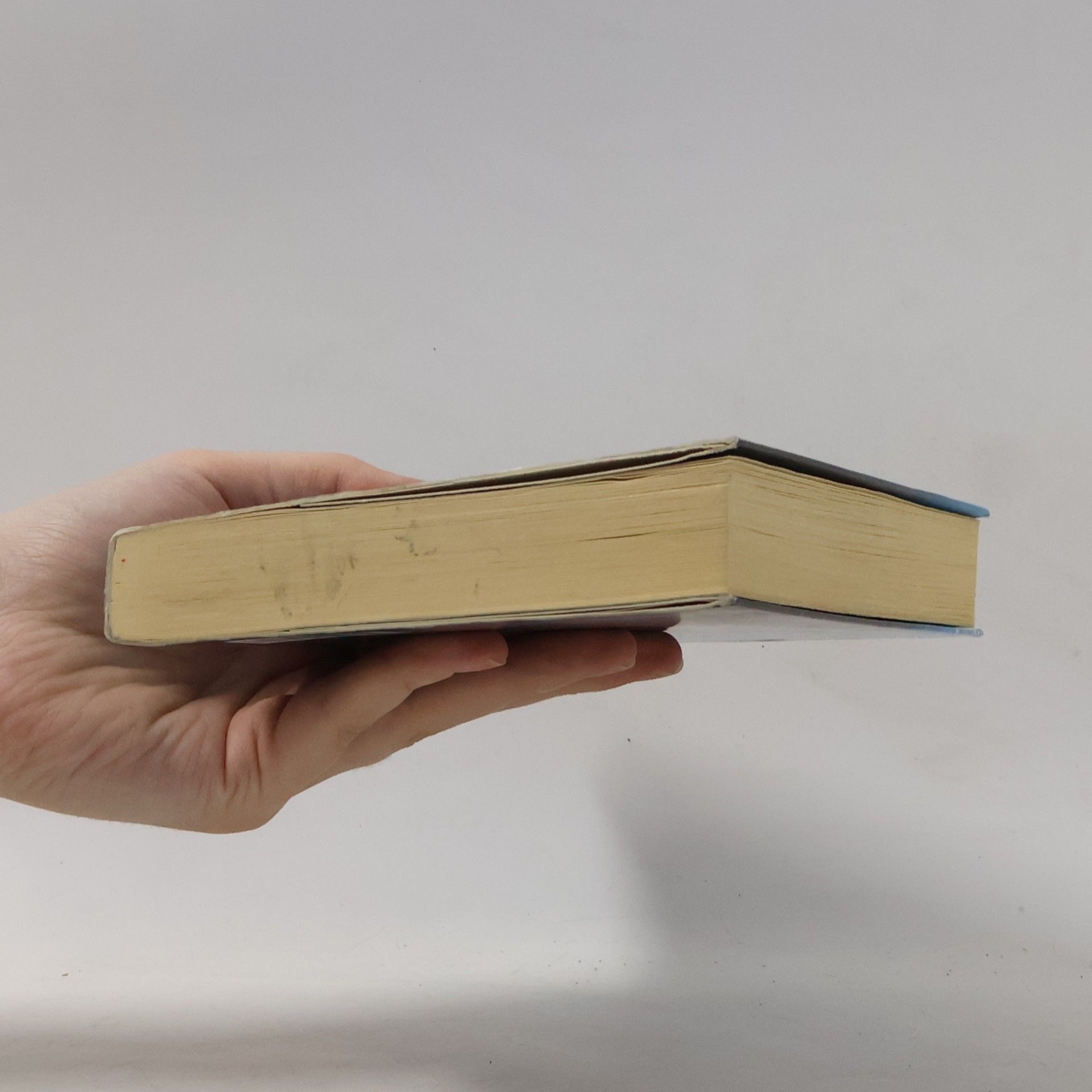 Colleen Hoover Odvrácená tvář lásky