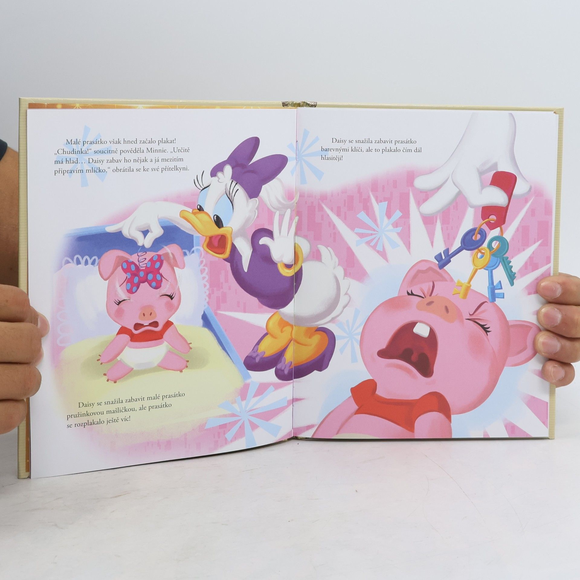 Various authors Zlatá sbírka pohádek 26. Minnie Mouse a malé prasátko