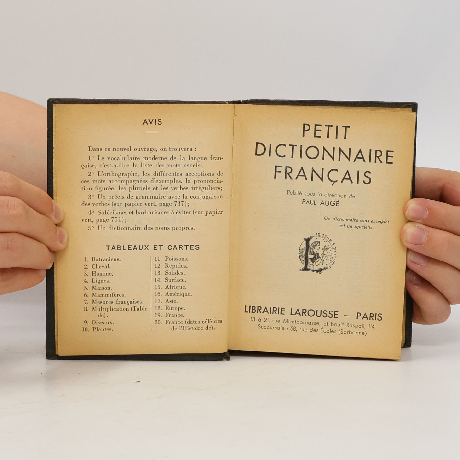 Autorenkollektiv Petit dictionnaire français