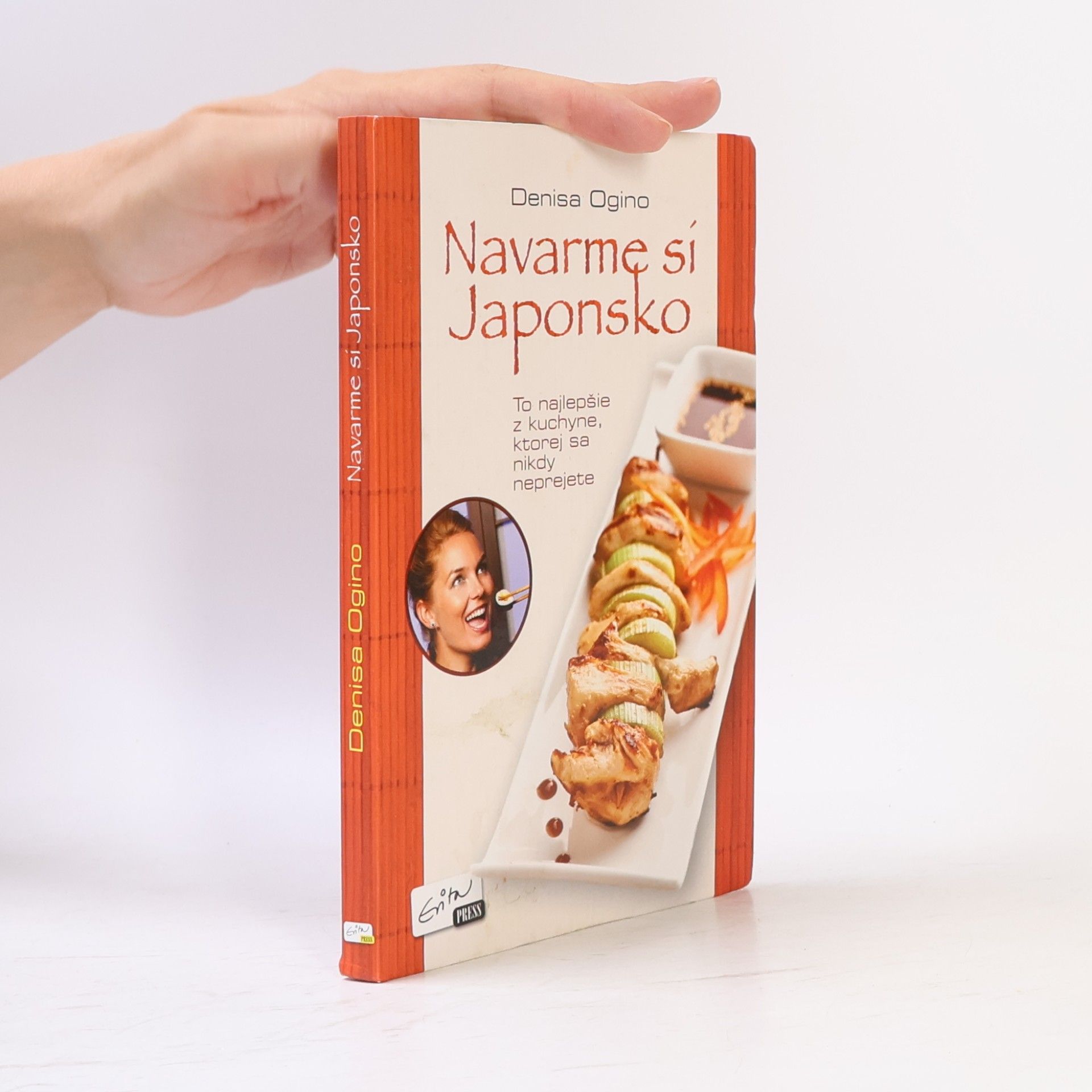 Denisa Ogino Navarme si Japonsko
