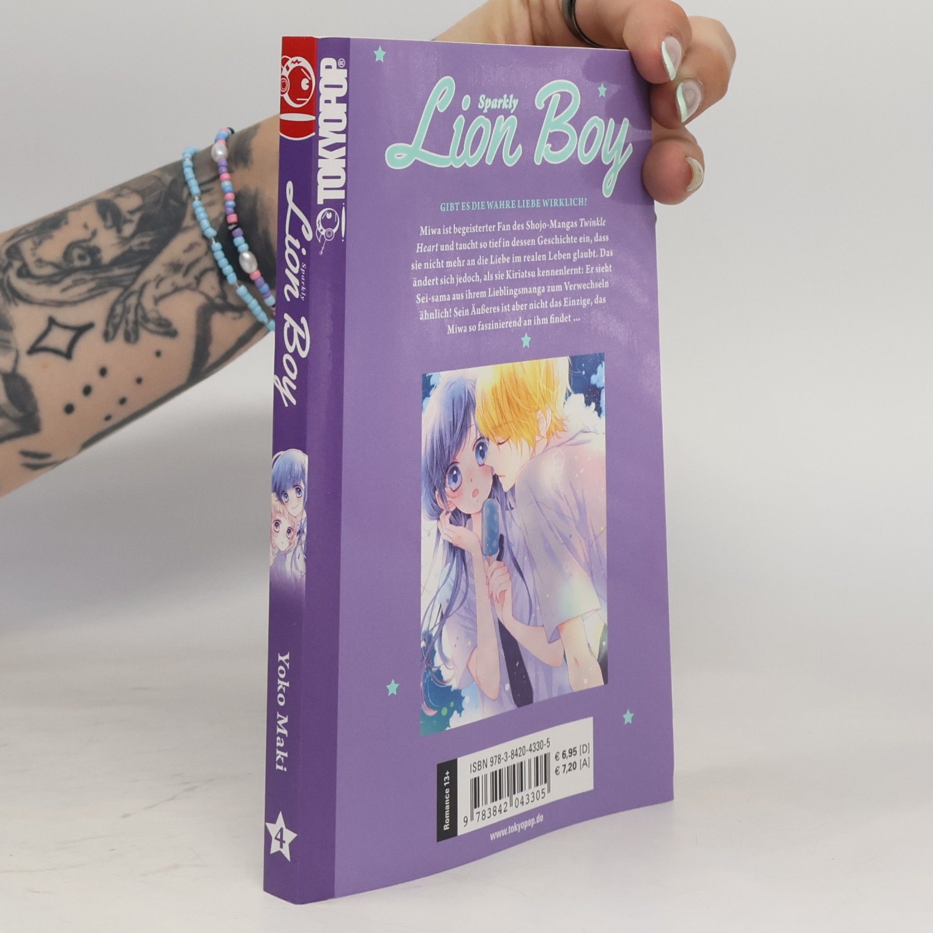 Yōko Maki Sparkly lion boy 4