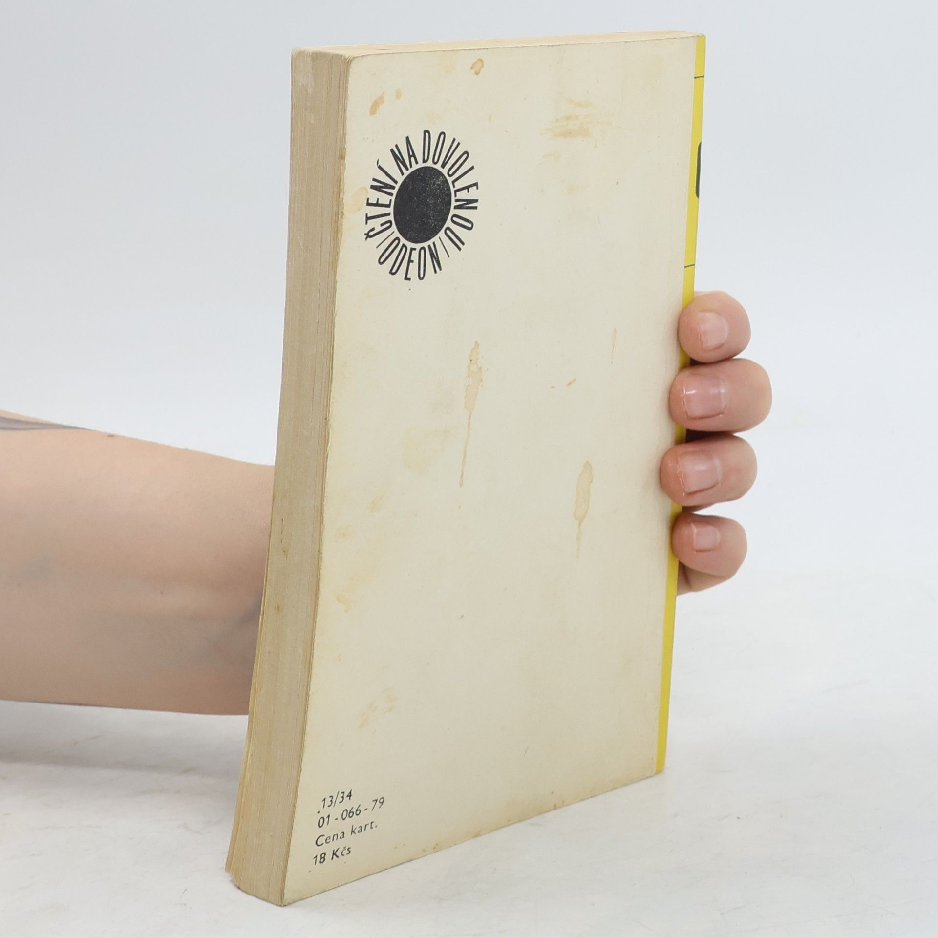 Agatha Christie Opona