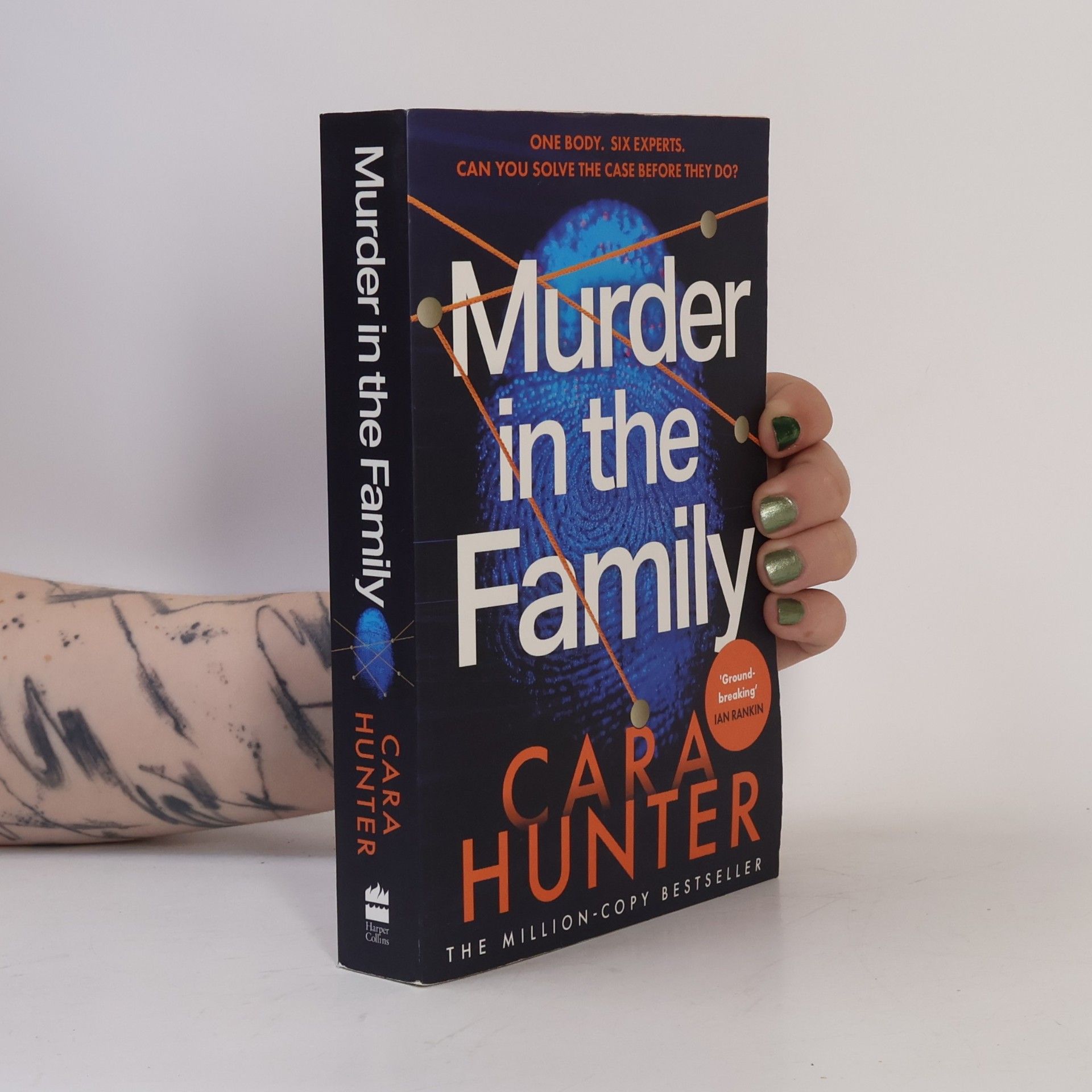 Cara Hunter Murder in the Family