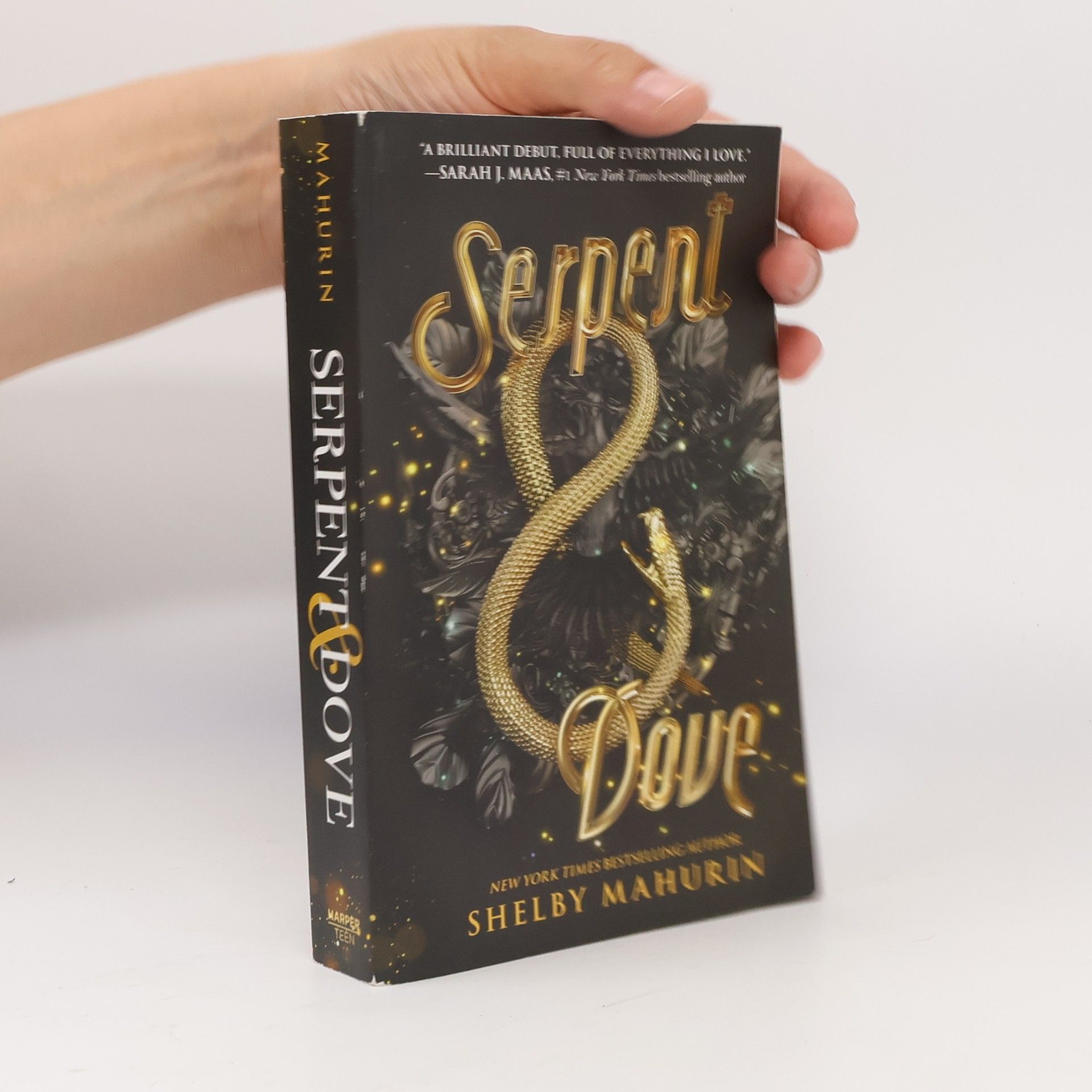 Shelby Mahurin Serpent & Dove