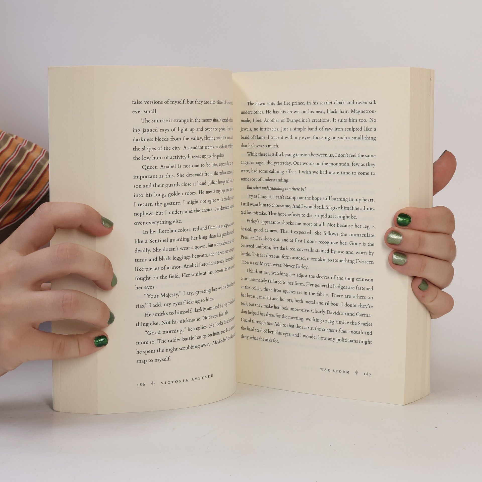 Victoria Aveyard War Storm