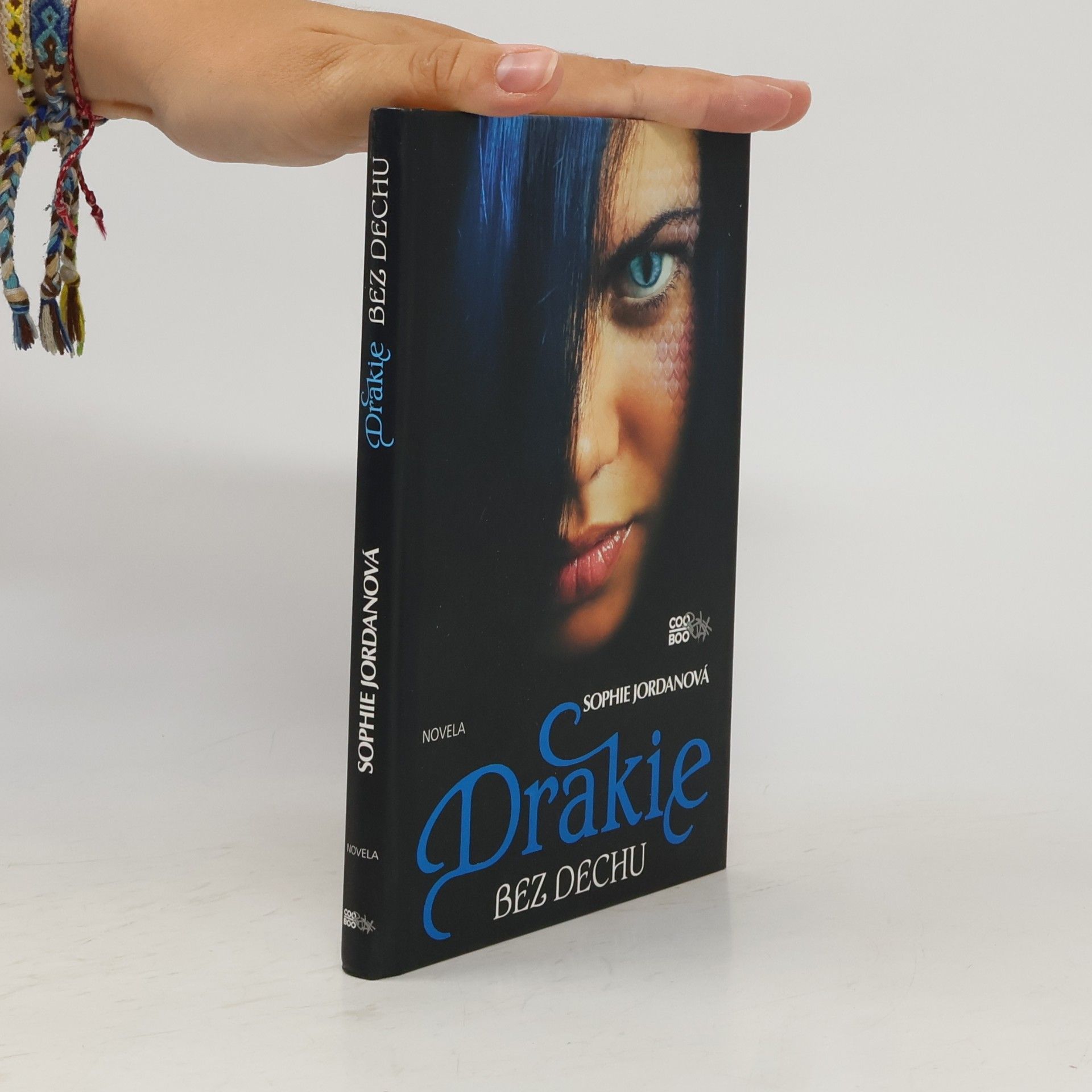 Sophie Jordan Bez dechu. Drakie. 4. díl