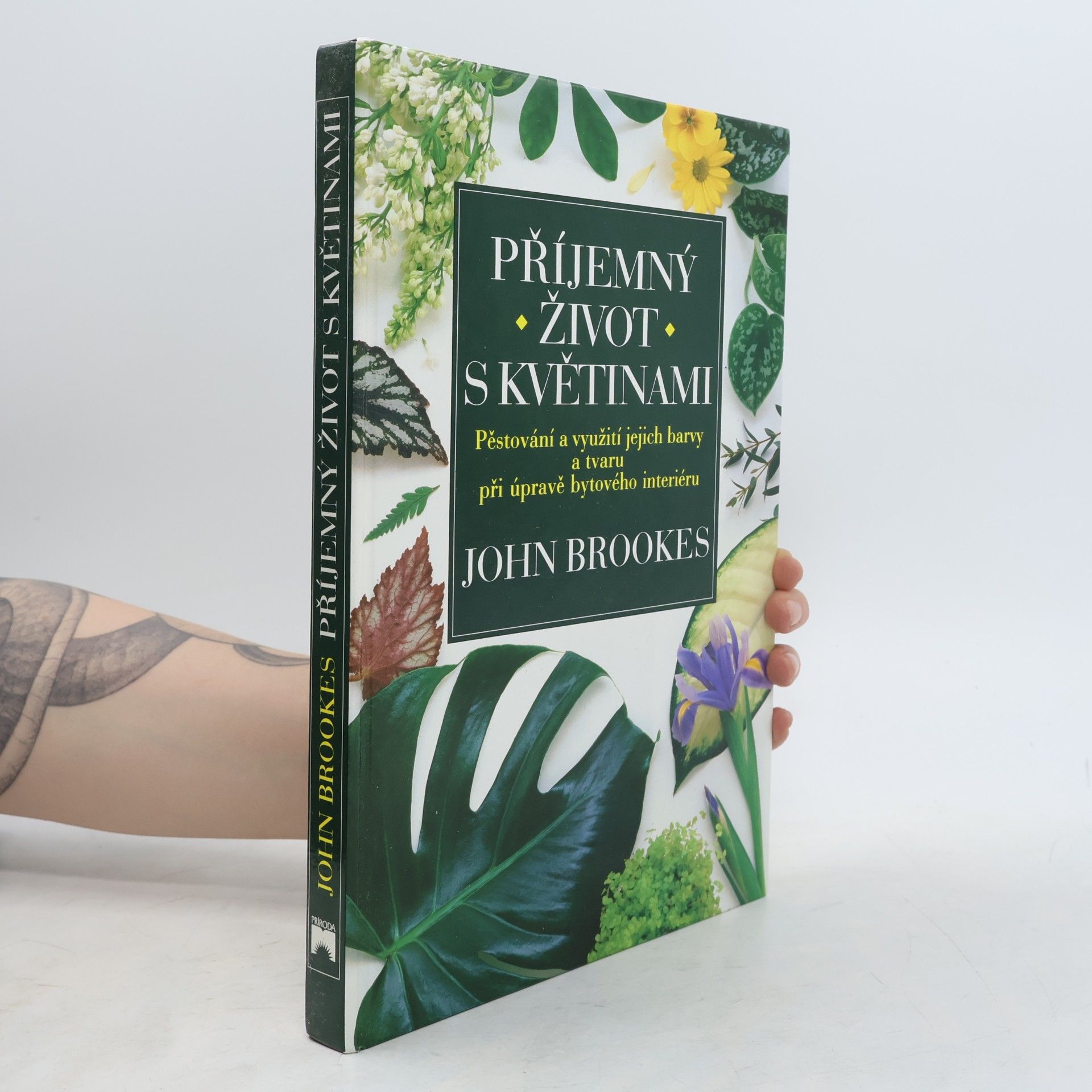 John Brookes Příjemný život s květinami