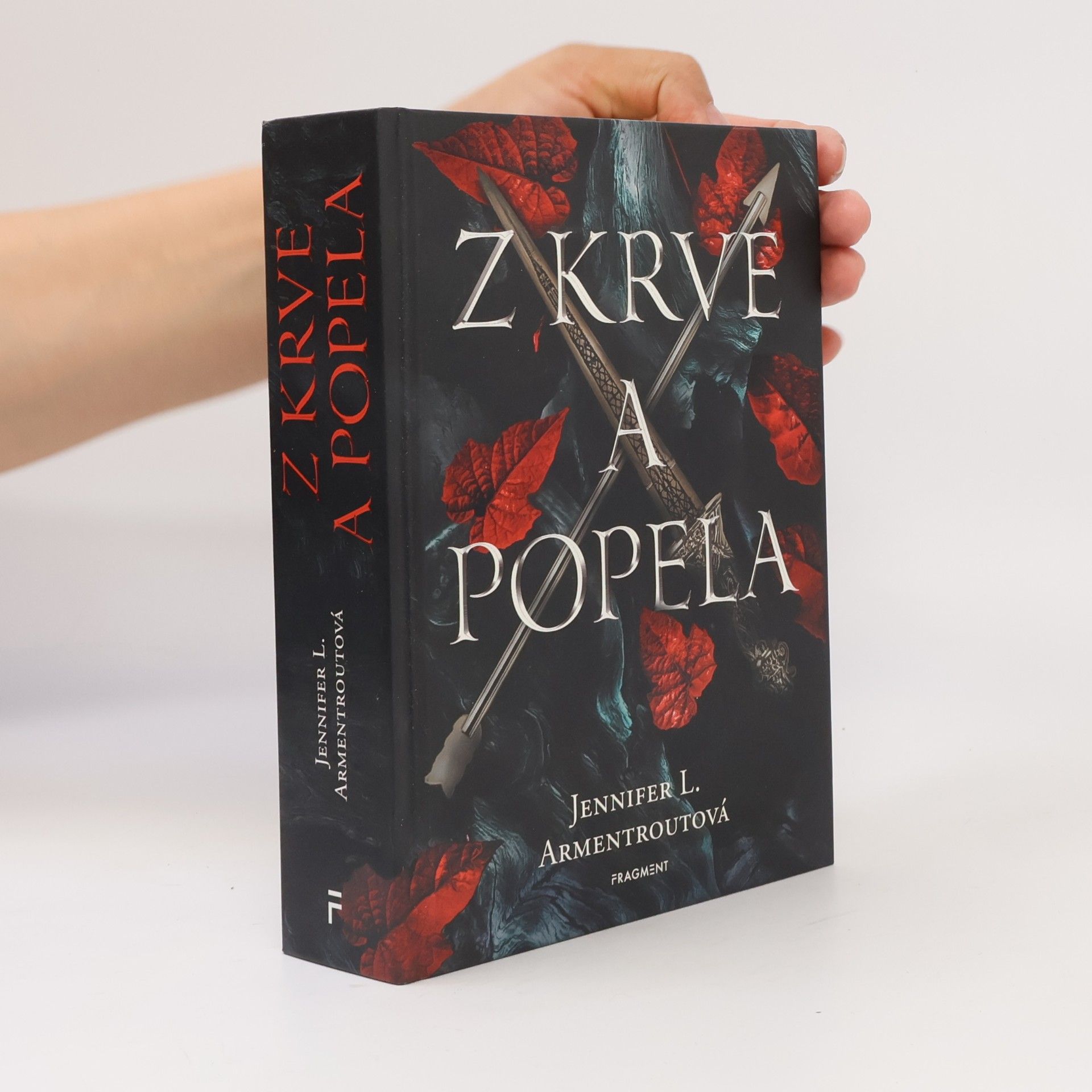 Jennifer L. Armentrout Z krve a popela