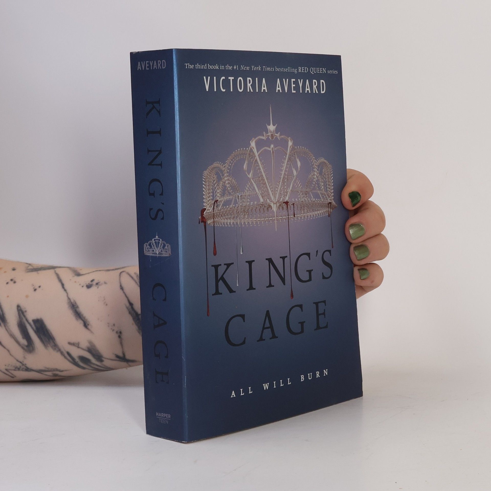 Victoria Aveyard King's Cage