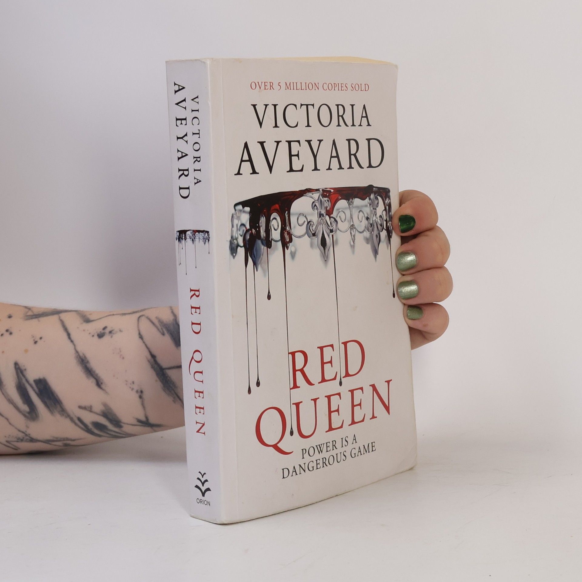Victoria Aveyard Red Queen