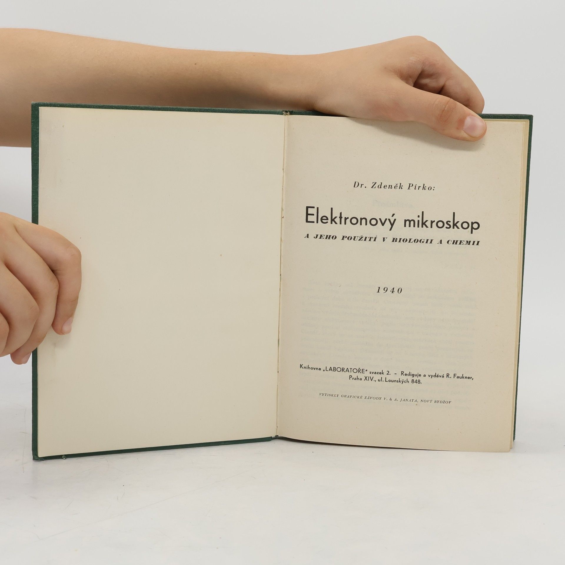 Zdeněk Pírko Elektronový mikroskop
