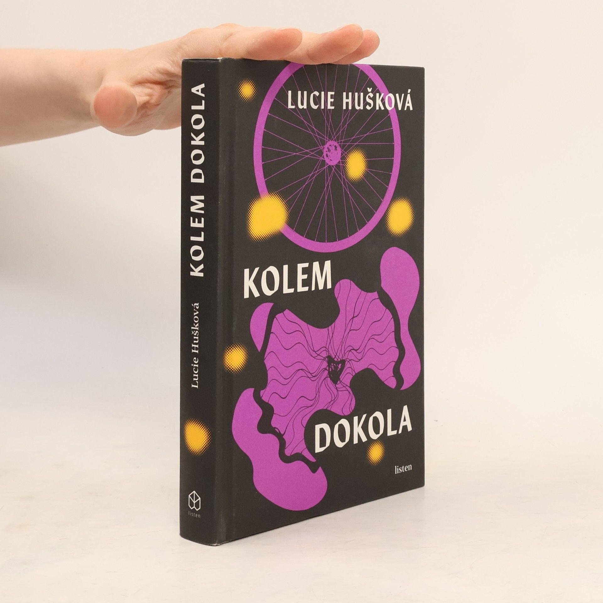 Lucie Hušková Kolem dokola