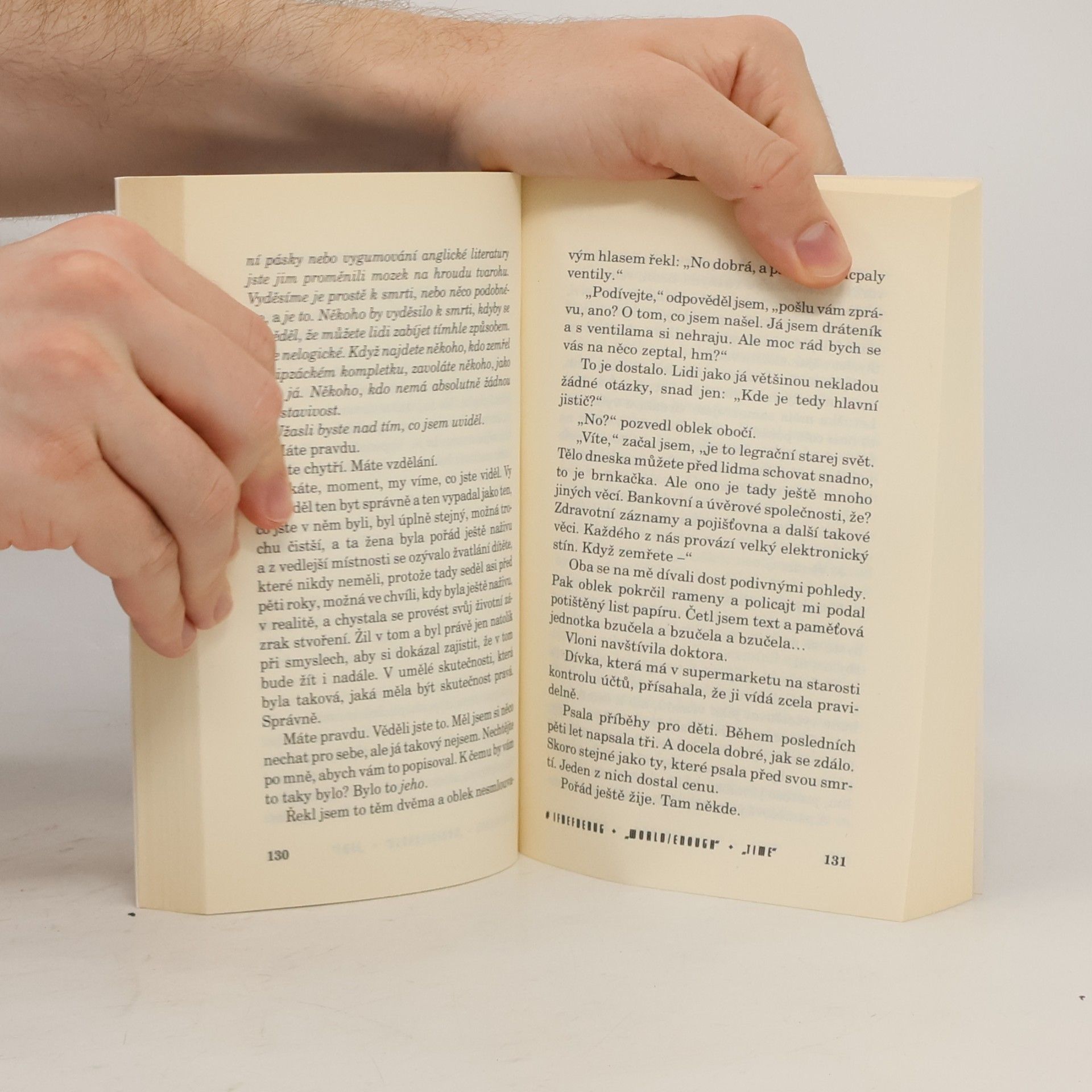 Terry Pratchett Divadlo krutosti