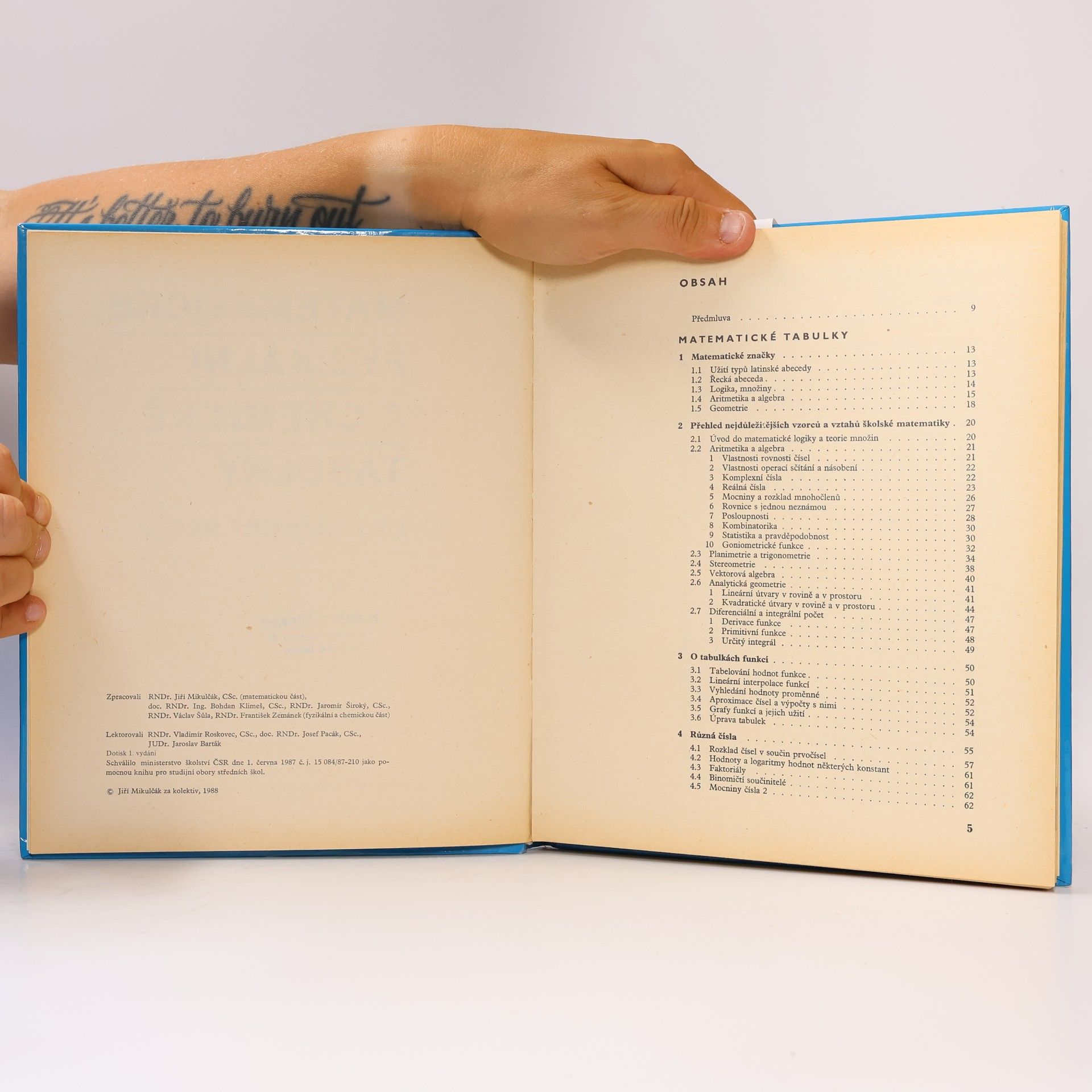 Jiří Mikulčák Matematické, fyzikální a chemické tabulky pro střední školy