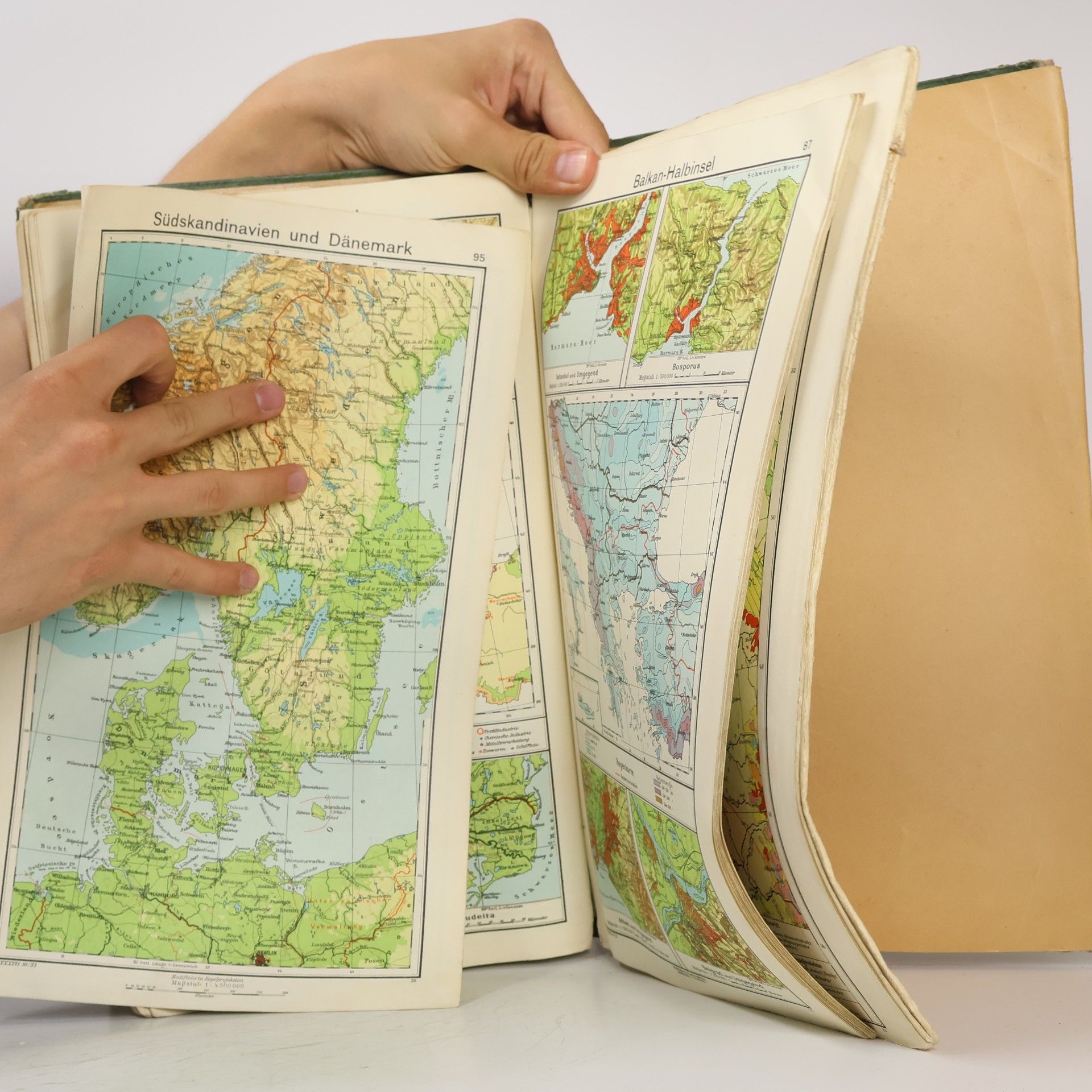 Various authors Diercke Welt Atlas