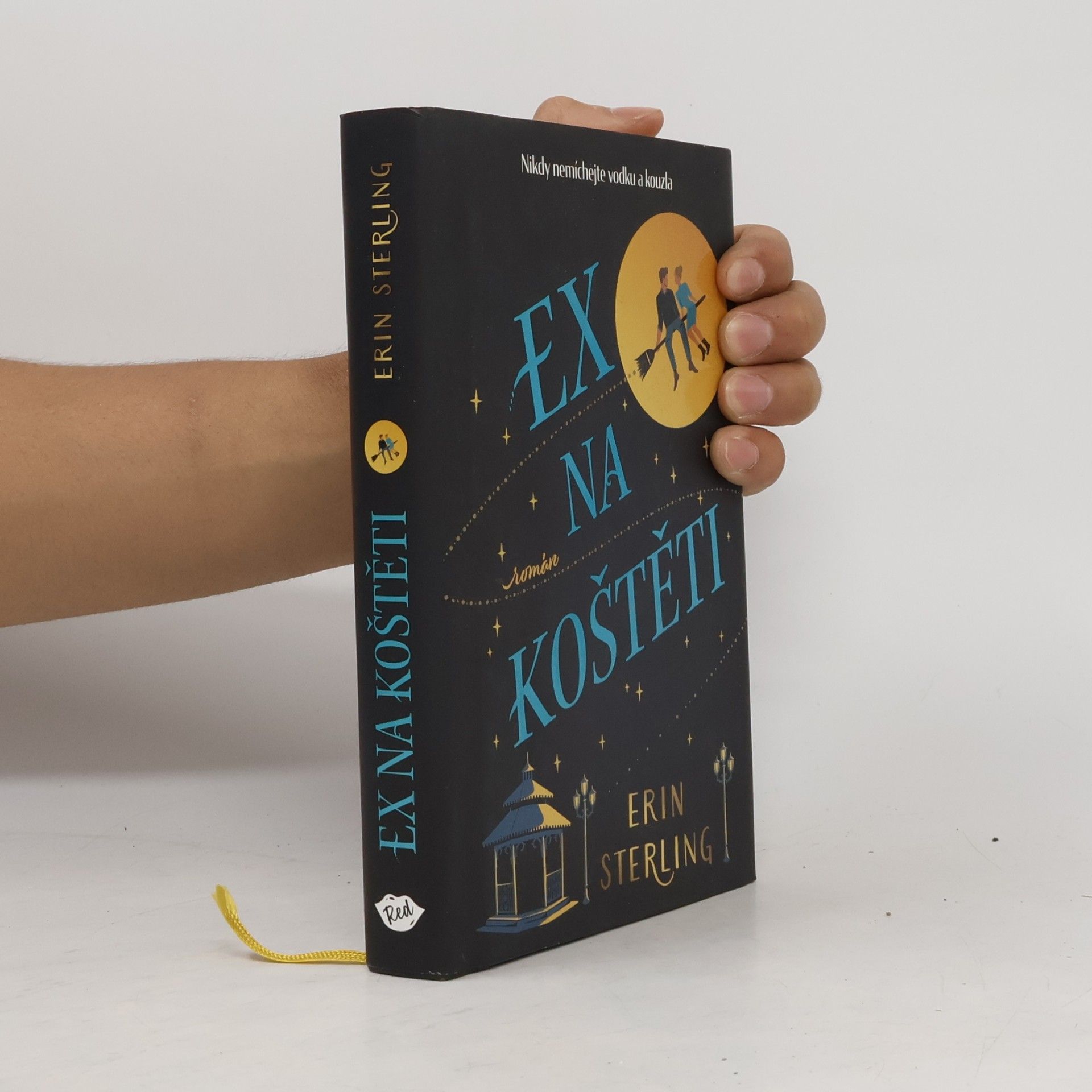Rachel Hawkins Ex na koštěti
