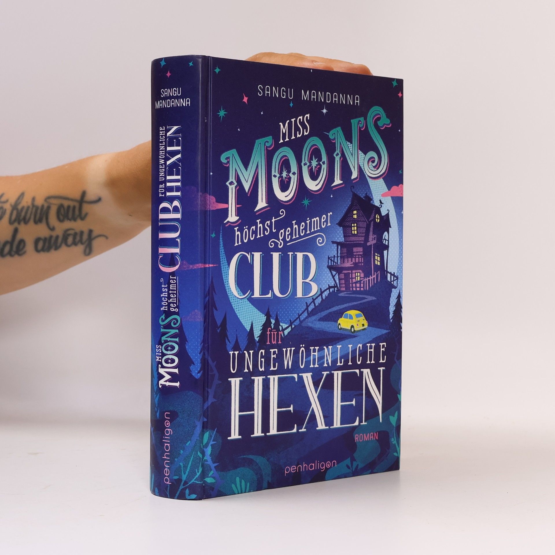 Miss Moons höcht gehetmer Club für Ungewöhnliche Hexen