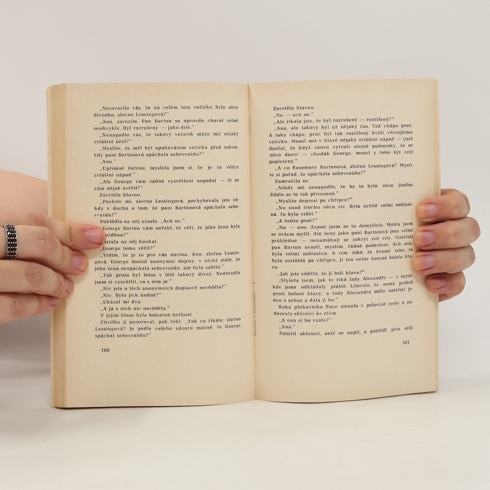 Agatha Christie Cyankáli v šampaňském