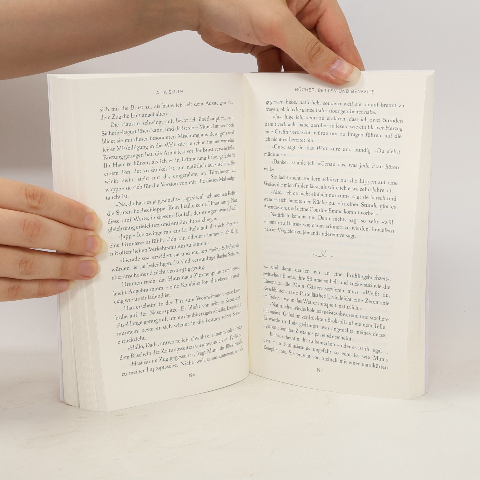 Alia Smith Romantik am Arbeitsplatz: Bücher, Betten und Benefits