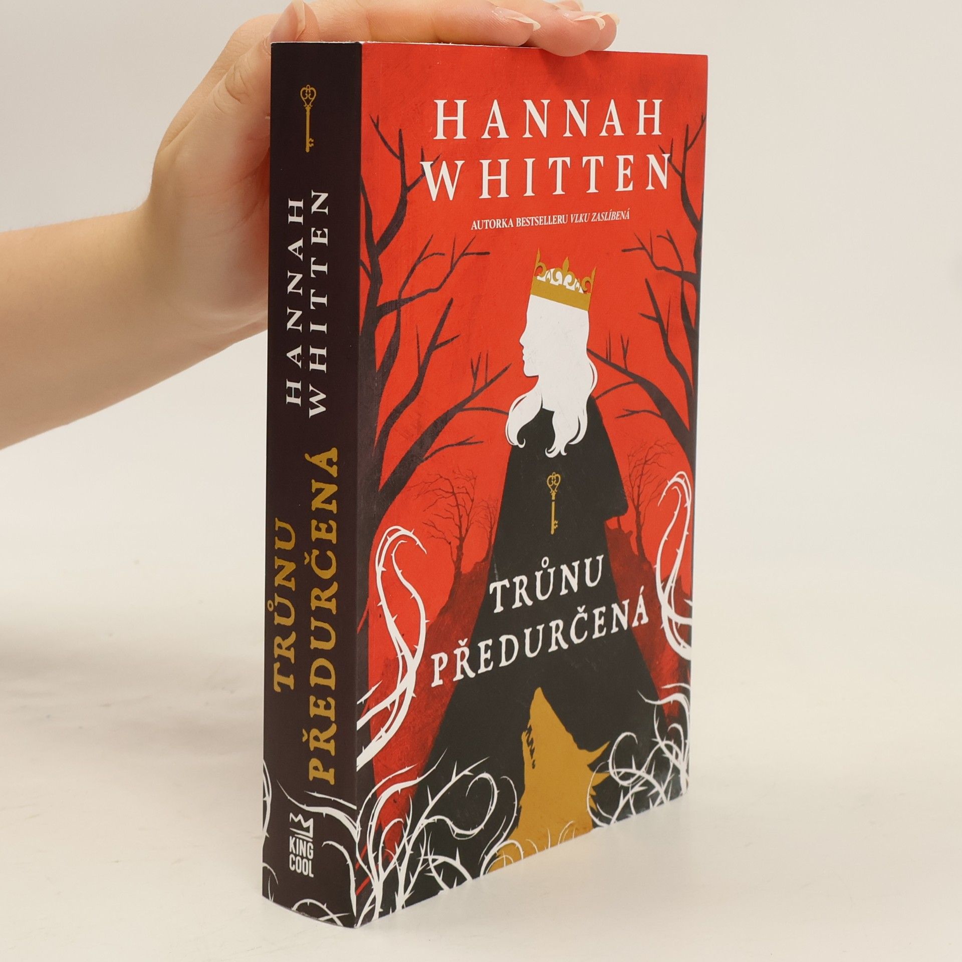 Hannah Whitten Trůnu předurčená