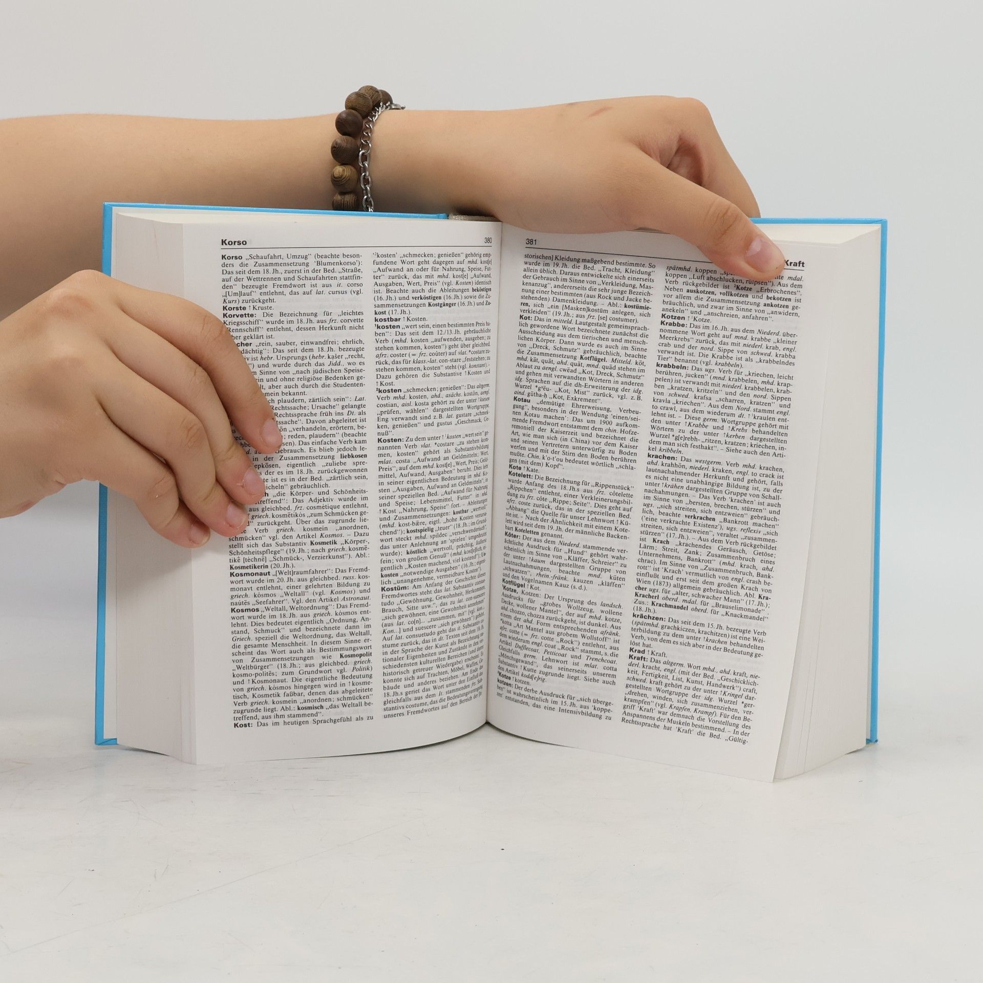 Günther Drosdowski Etymologie : Herkunftswörterbuch der deutschen Sprache. Duden Band 7