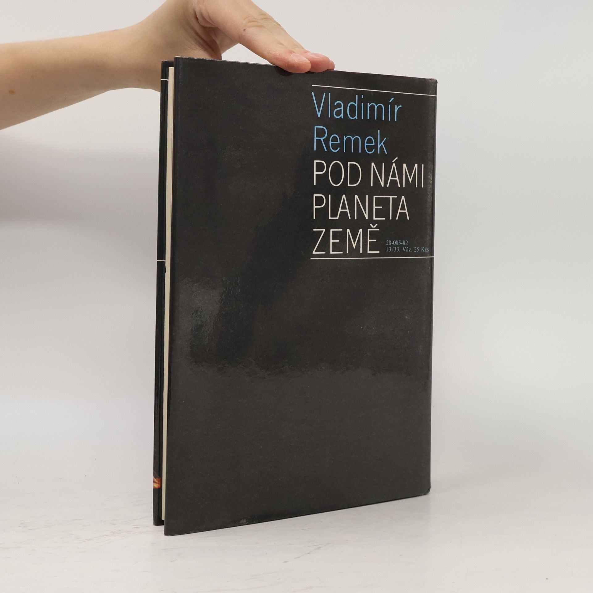 Vladimír Remek Pod námi planeta Země