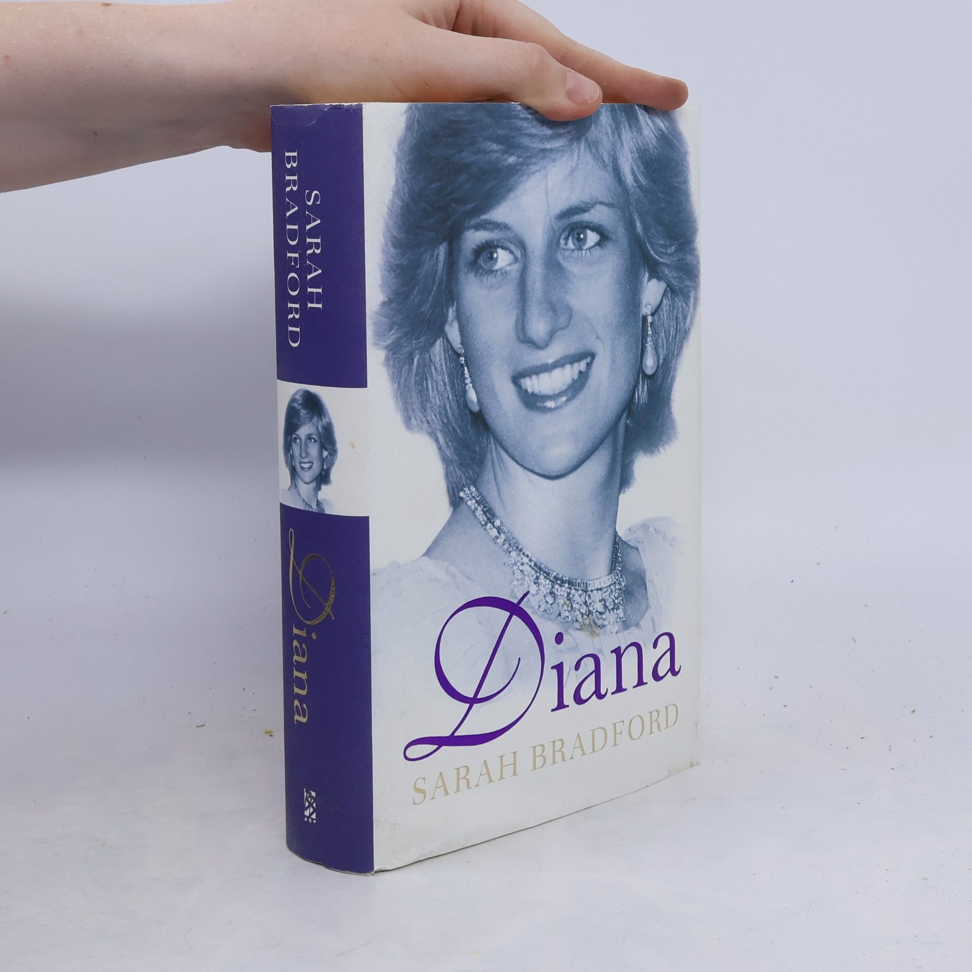 Sarah Bradford Diana