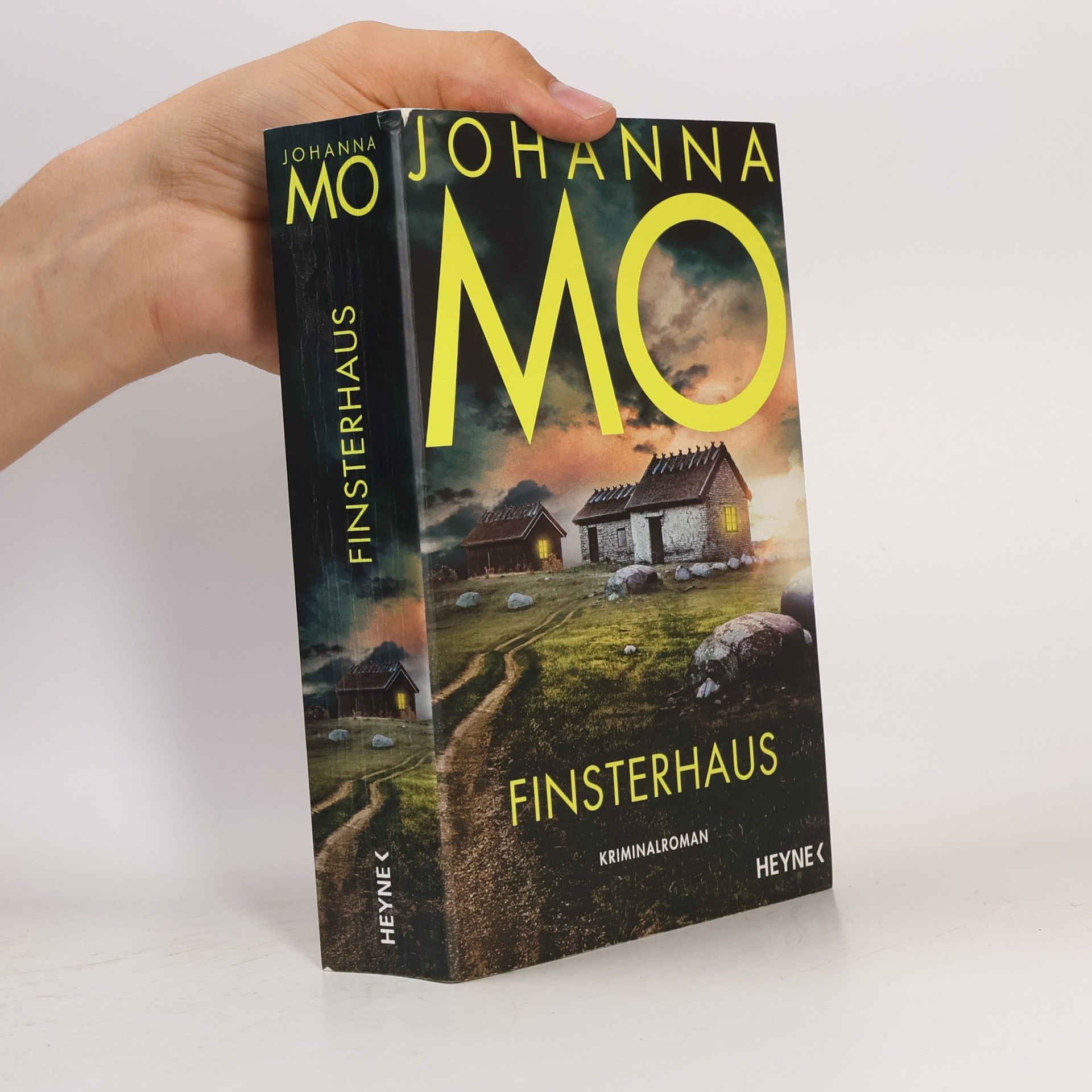 Johanna Mo Finsterhaus