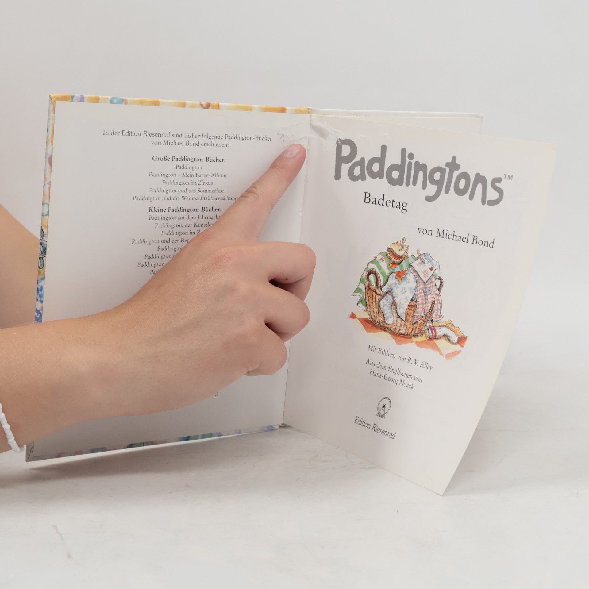 Michael Bond Paddingtons Badetag