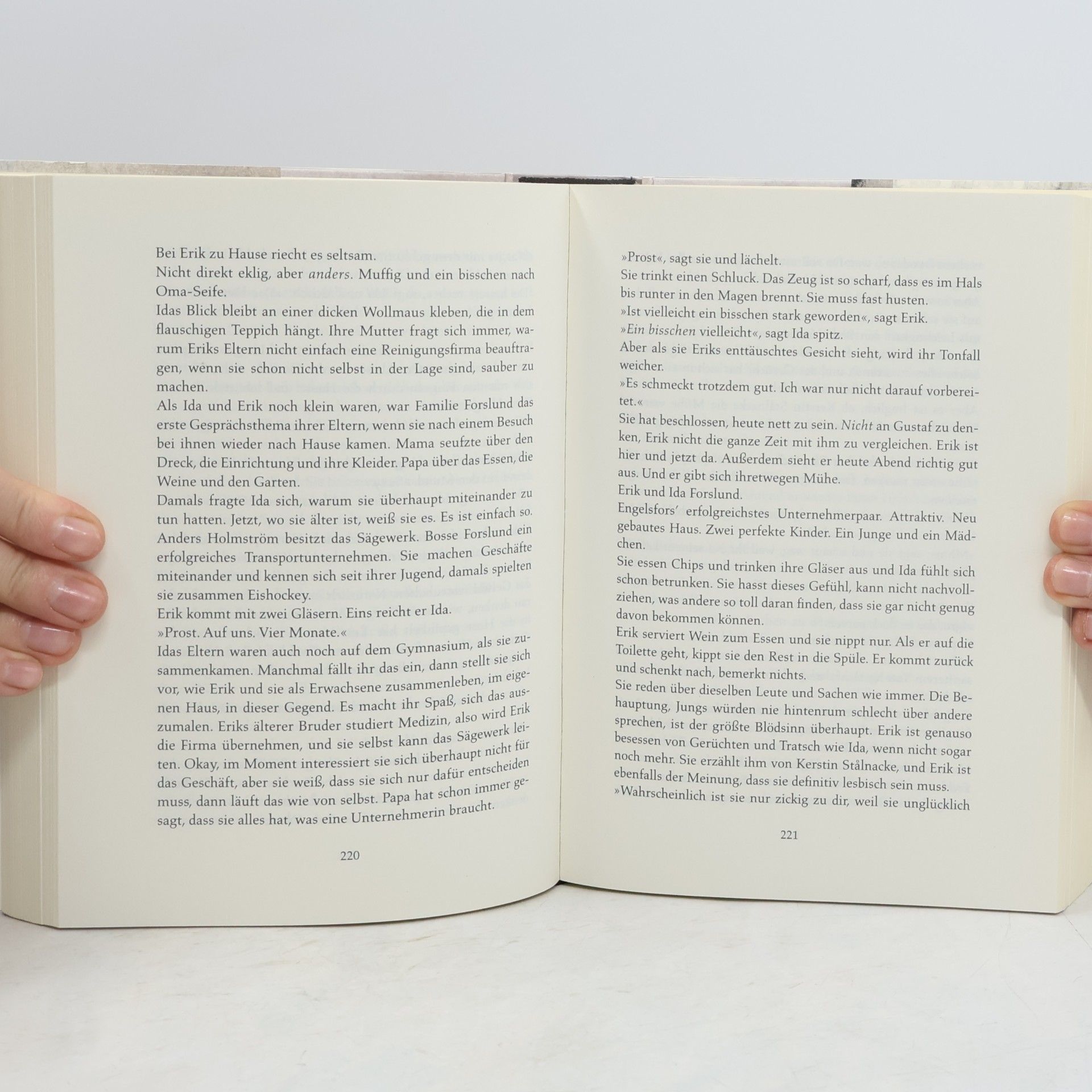 Sara B. Elfgren Feuer. Engelsfors- Trilogie 2