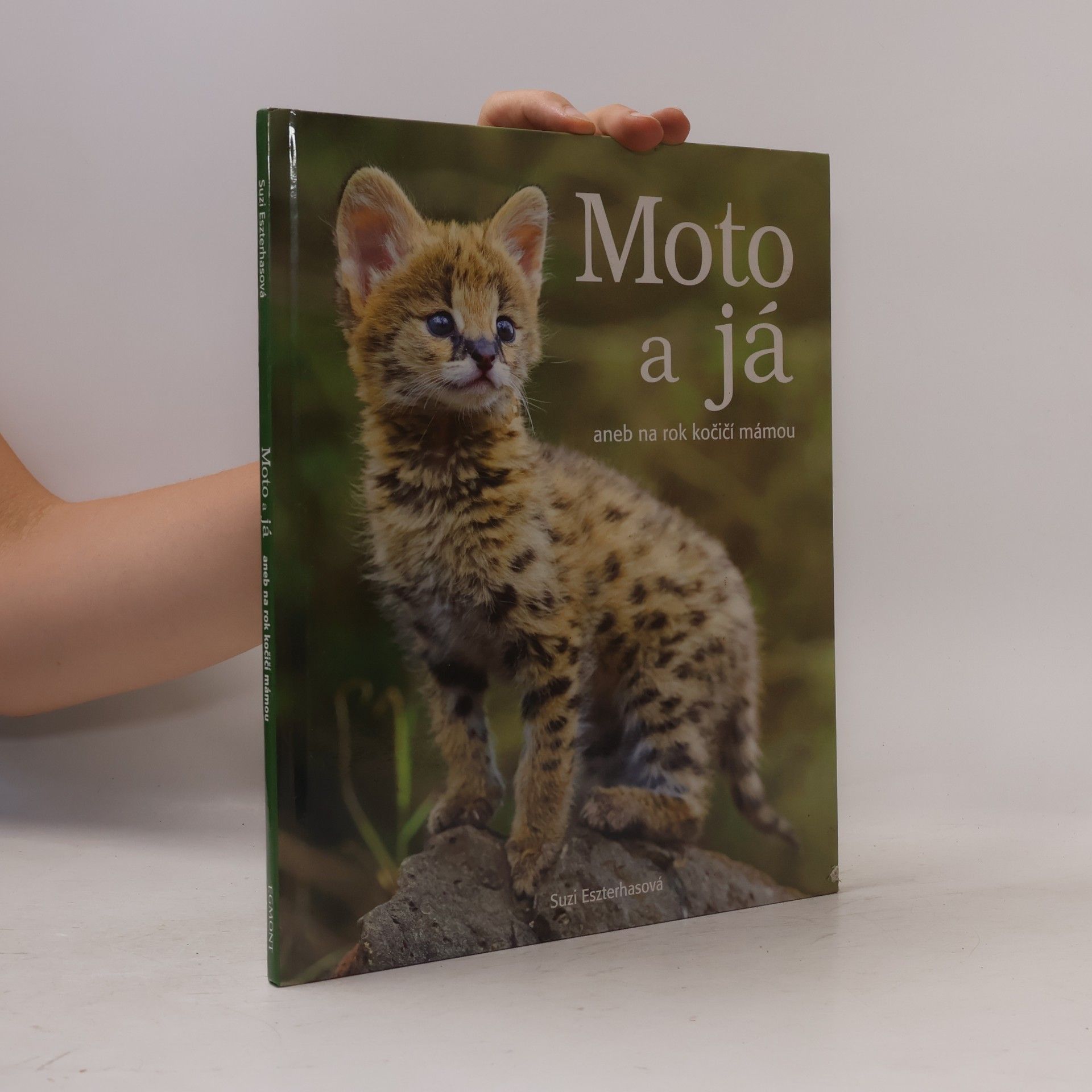 Suzi Eszterhas Moto a já