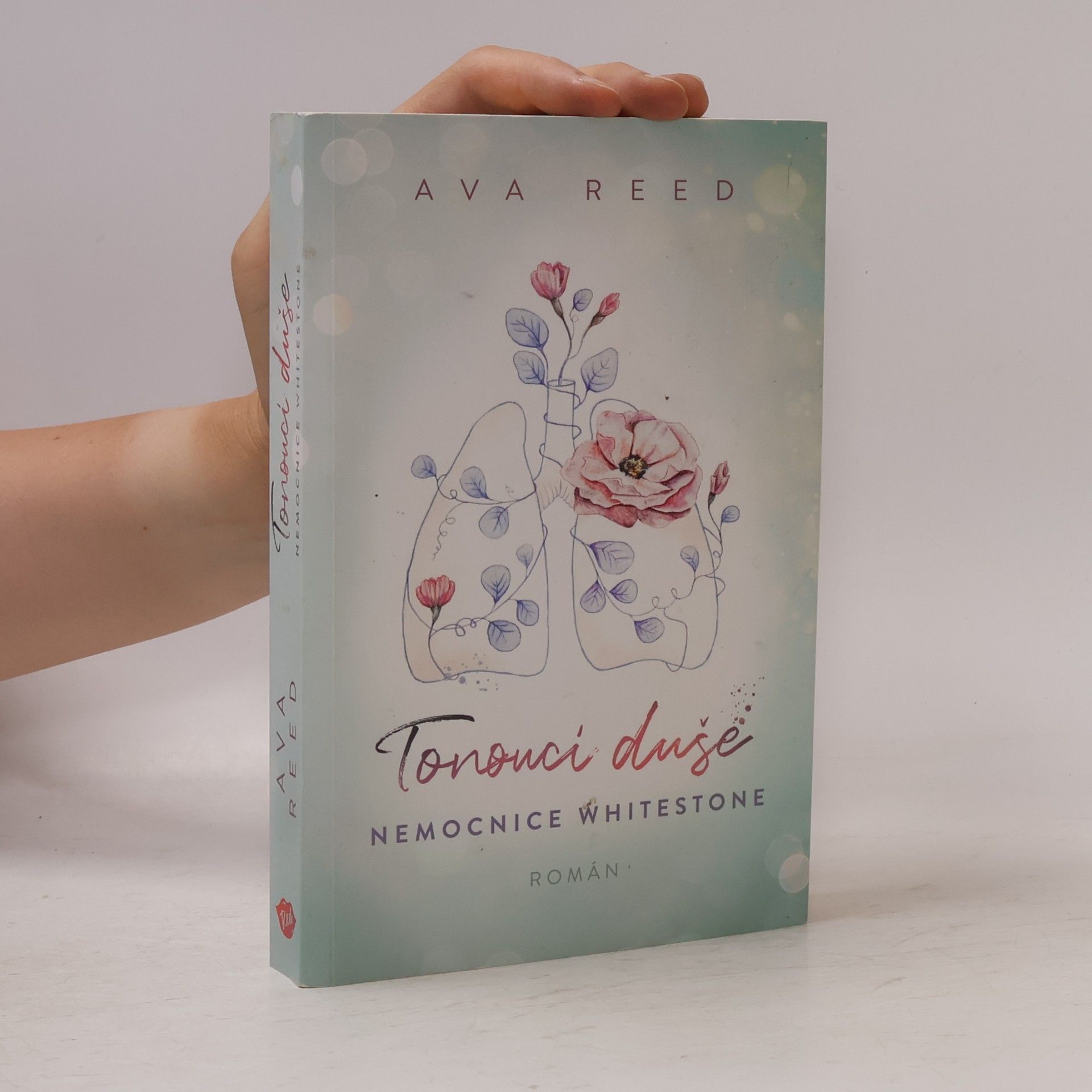 Ava Reed Nemocnice Whitestone. Tonoucí duše