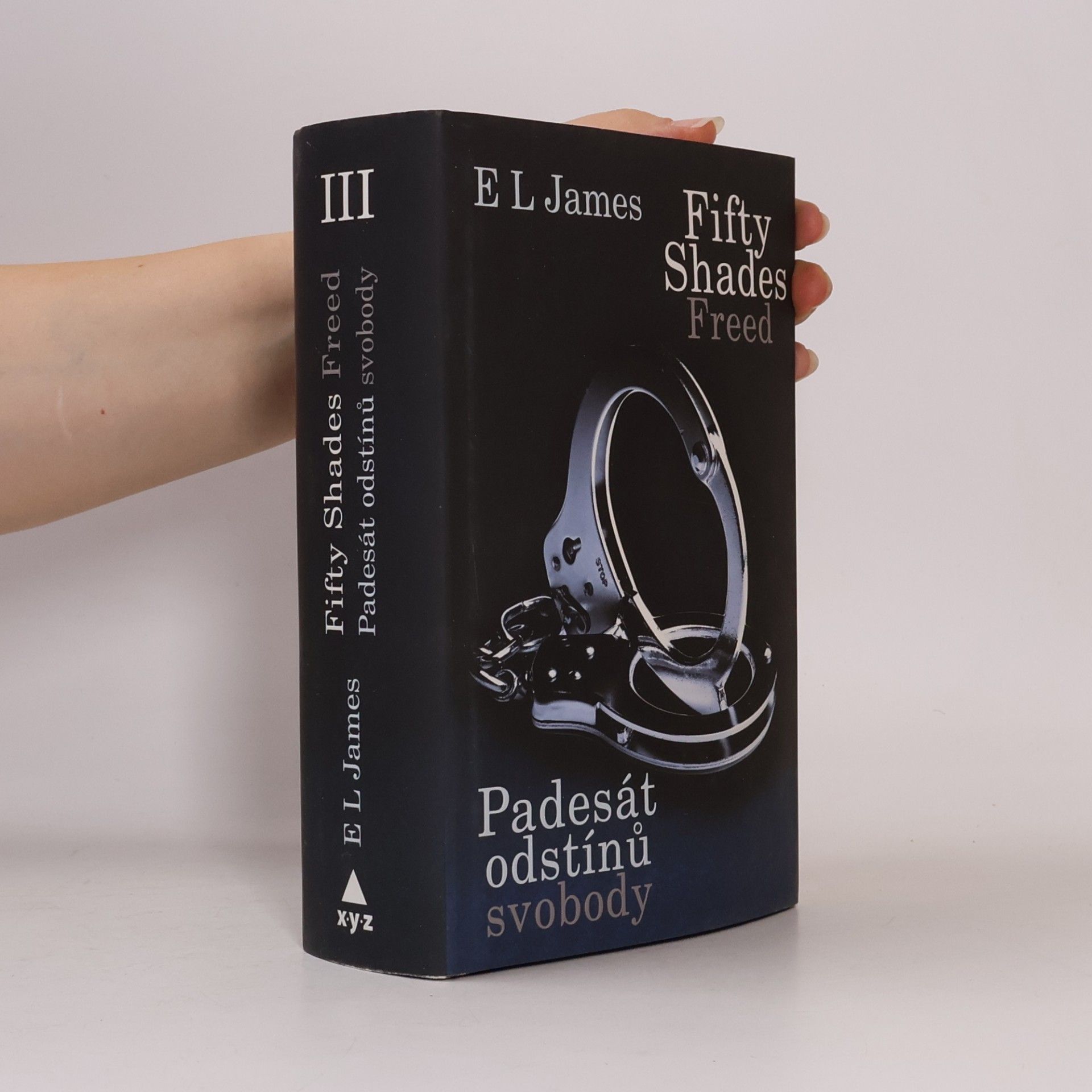 E. L. James Padesát odstínů svobody