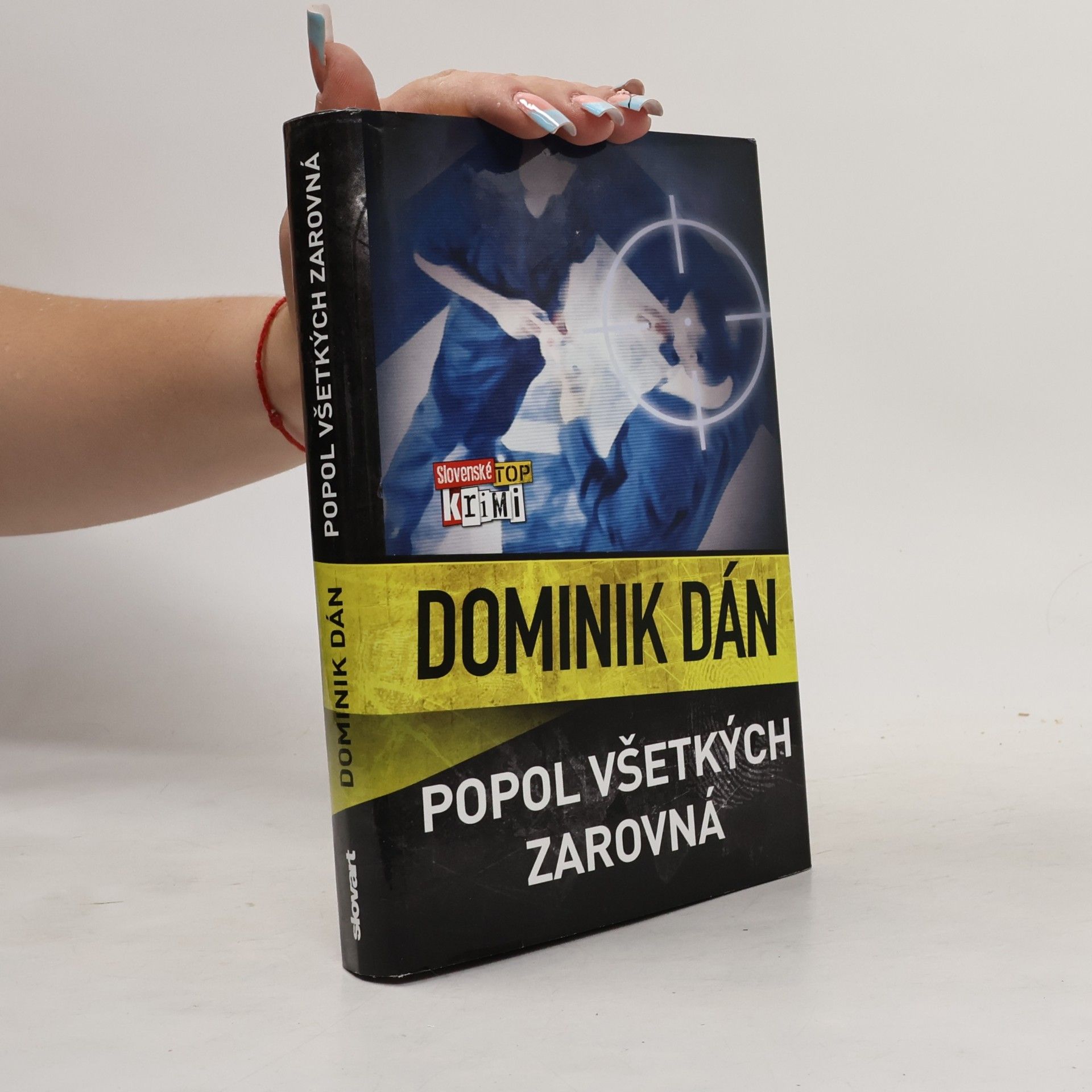 Dominik Dán Popol všetkých zarovná