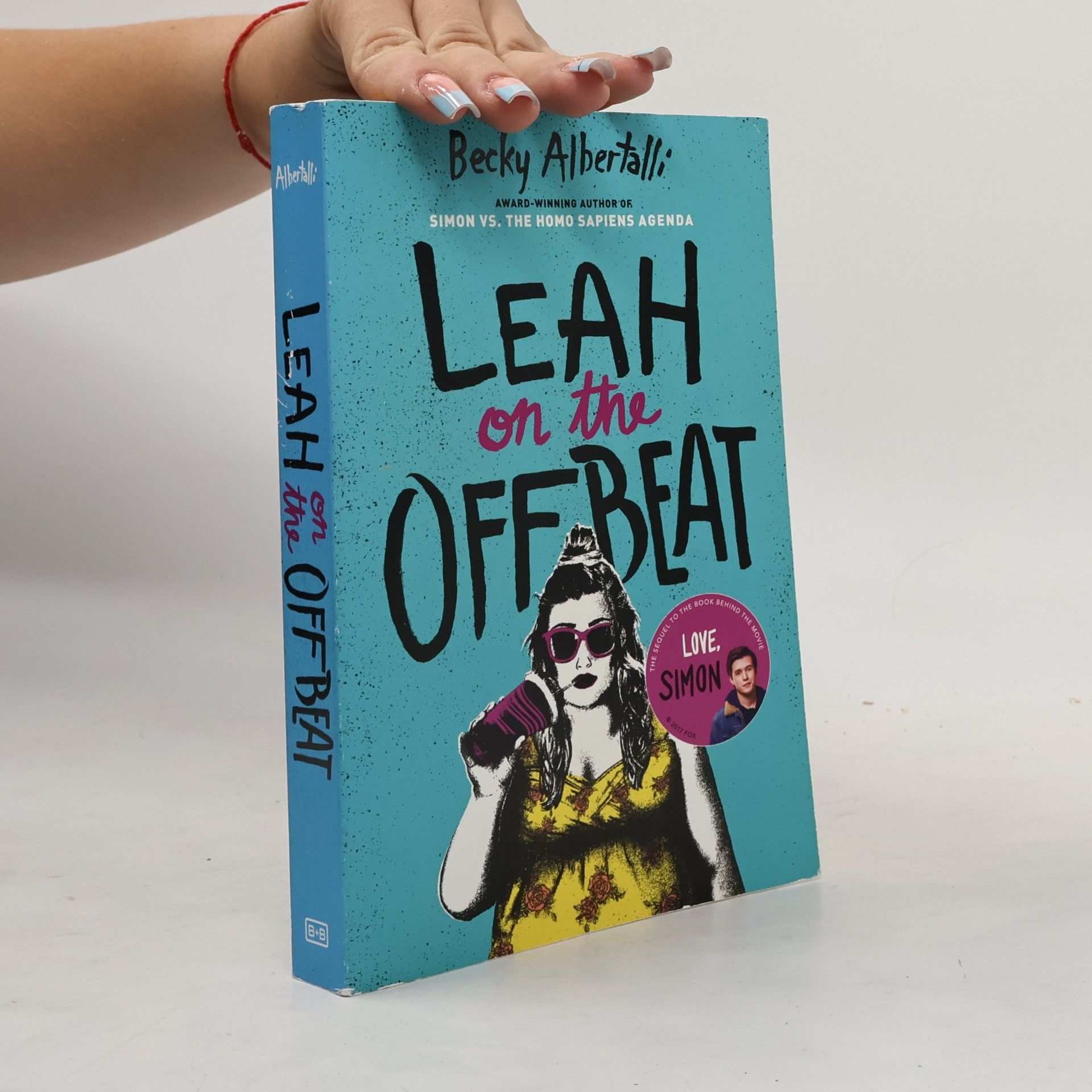 Becky Albertalli Leah on the Offbeat